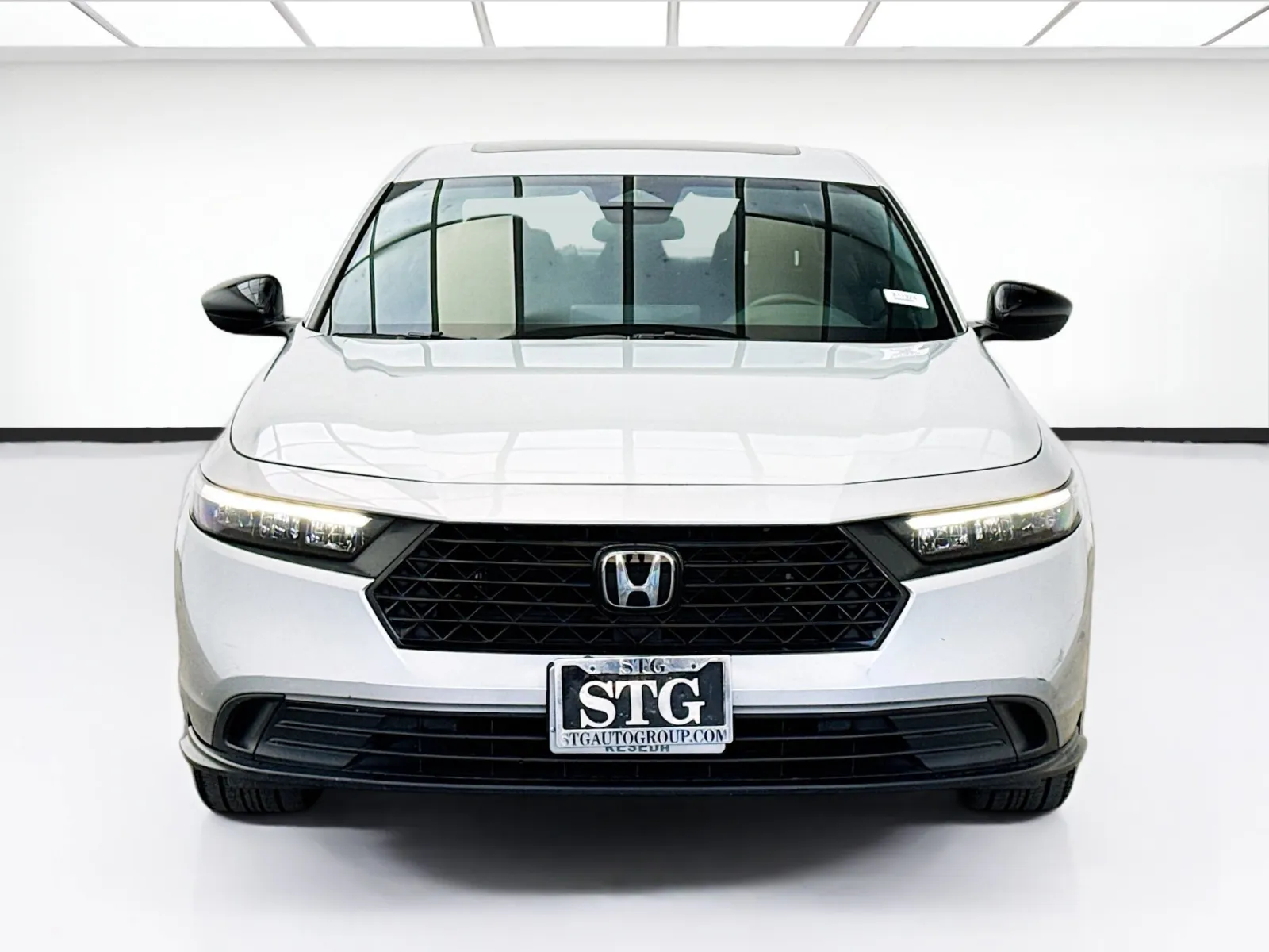 Honda Accord photo 2