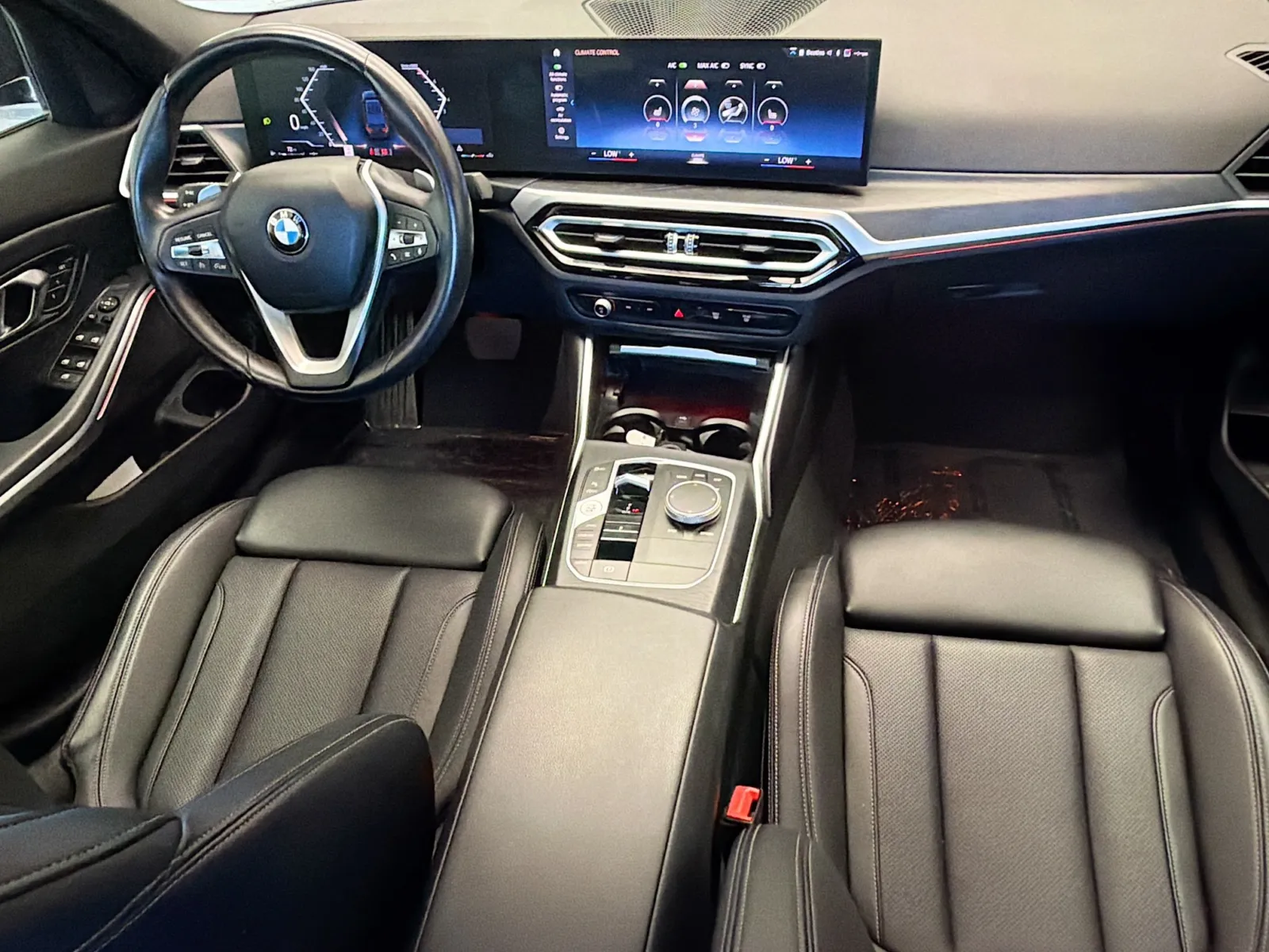 BMW 3 Series photo 12