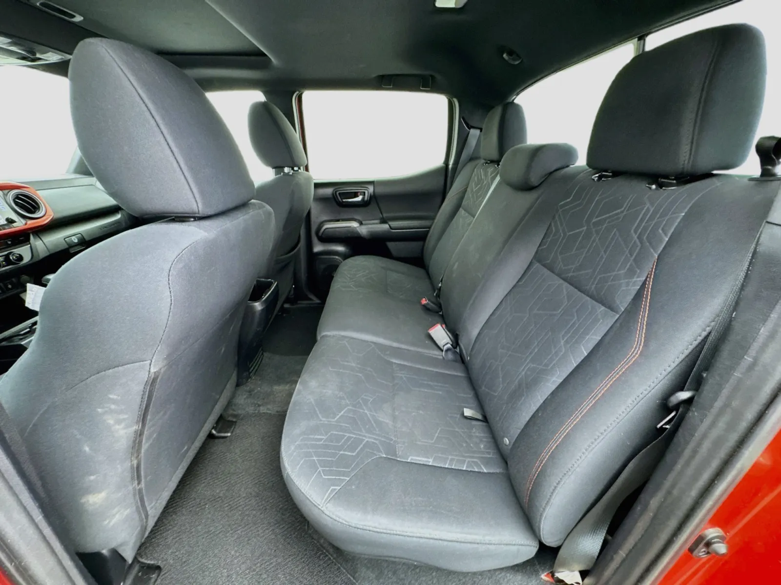 Toyota Tacoma photo 16