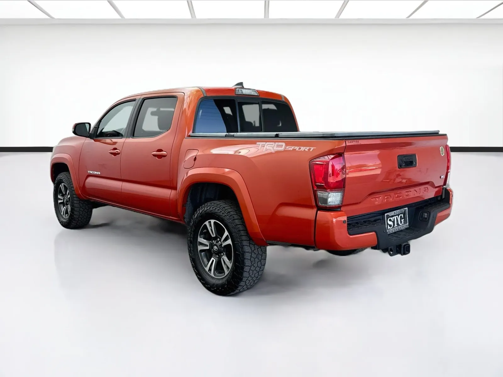 Toyota Tacoma photo 6