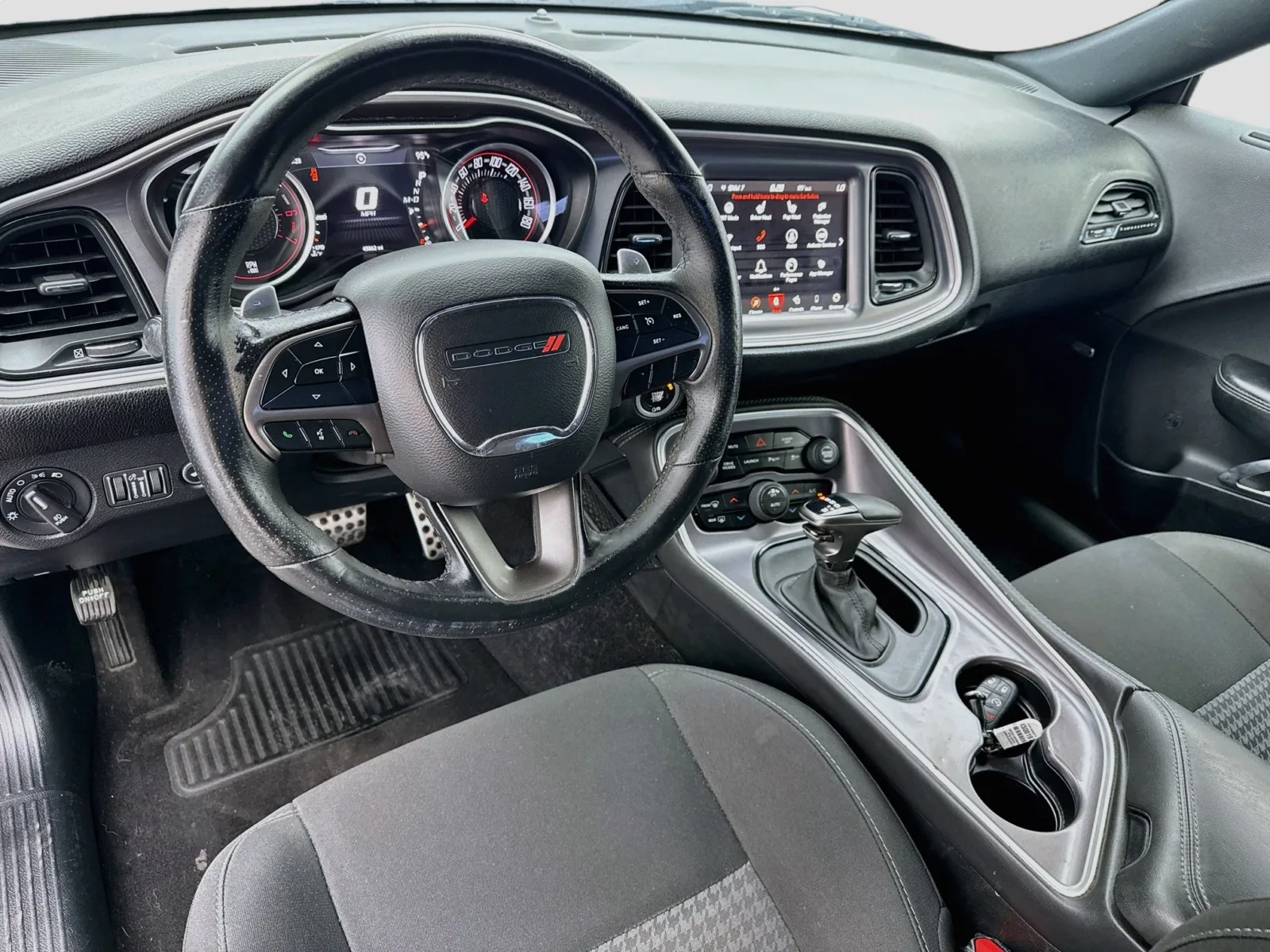 Dodge Challenger photo 14