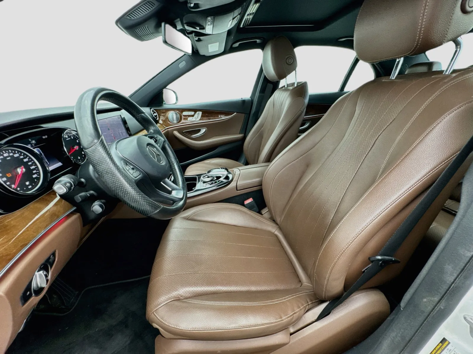 Mercedes-Benz E-Class photo 13