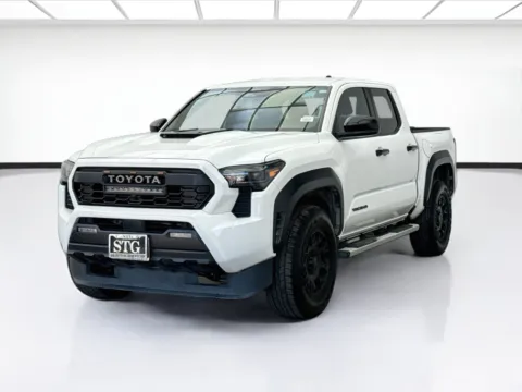 White 2024 Toyota Tacoma TRD Sport for sale in Bellflower, CA