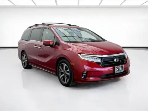 Another view of 2022 Honda Odyssey Touring for sale in Bellflower, CA at STG Bellflower