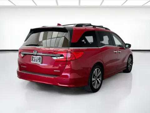 More photos of 2022 Honda Odyssey Touring at STG Bellflower, CA