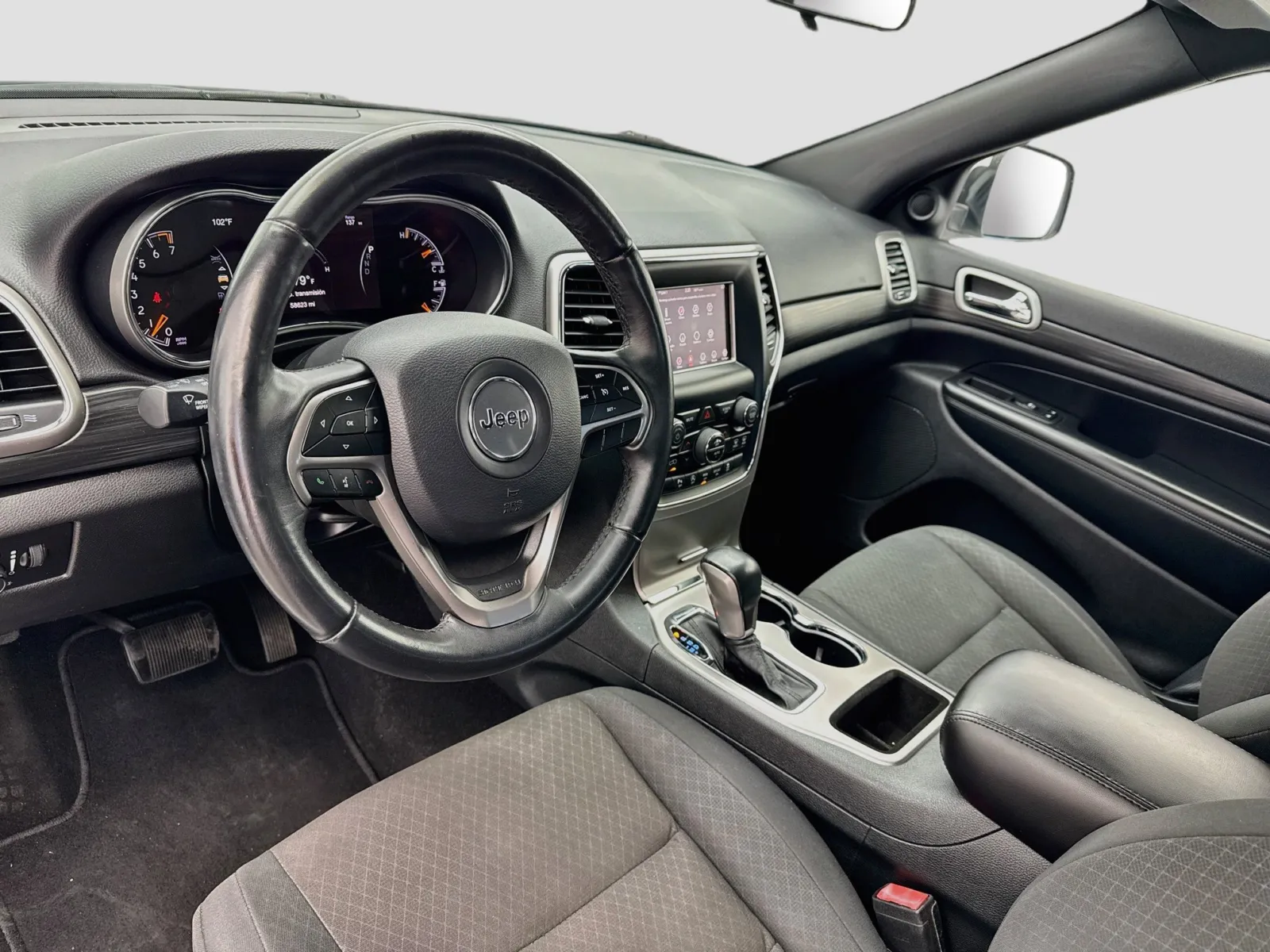 Jeep Grand Cherokee photo 7