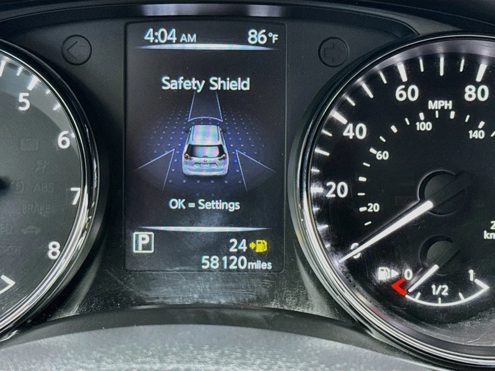 Nissan Rogue photo 8