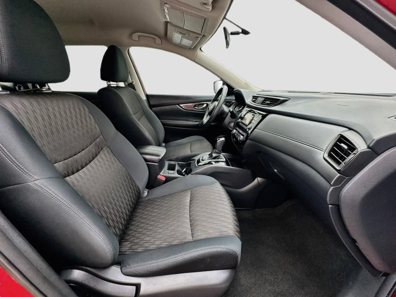 Nissan Rogue photo 20