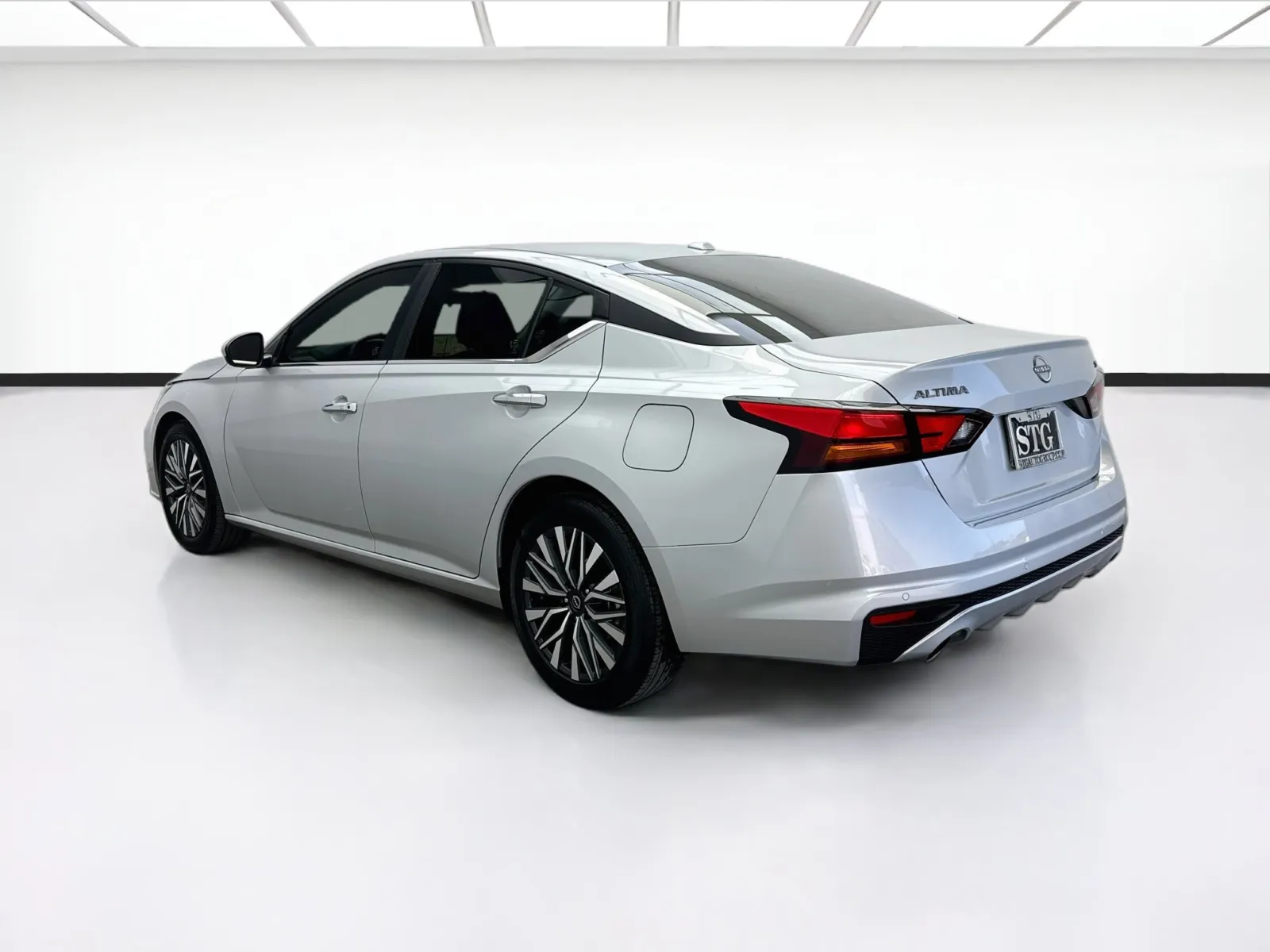 Nissan Altima photo 6