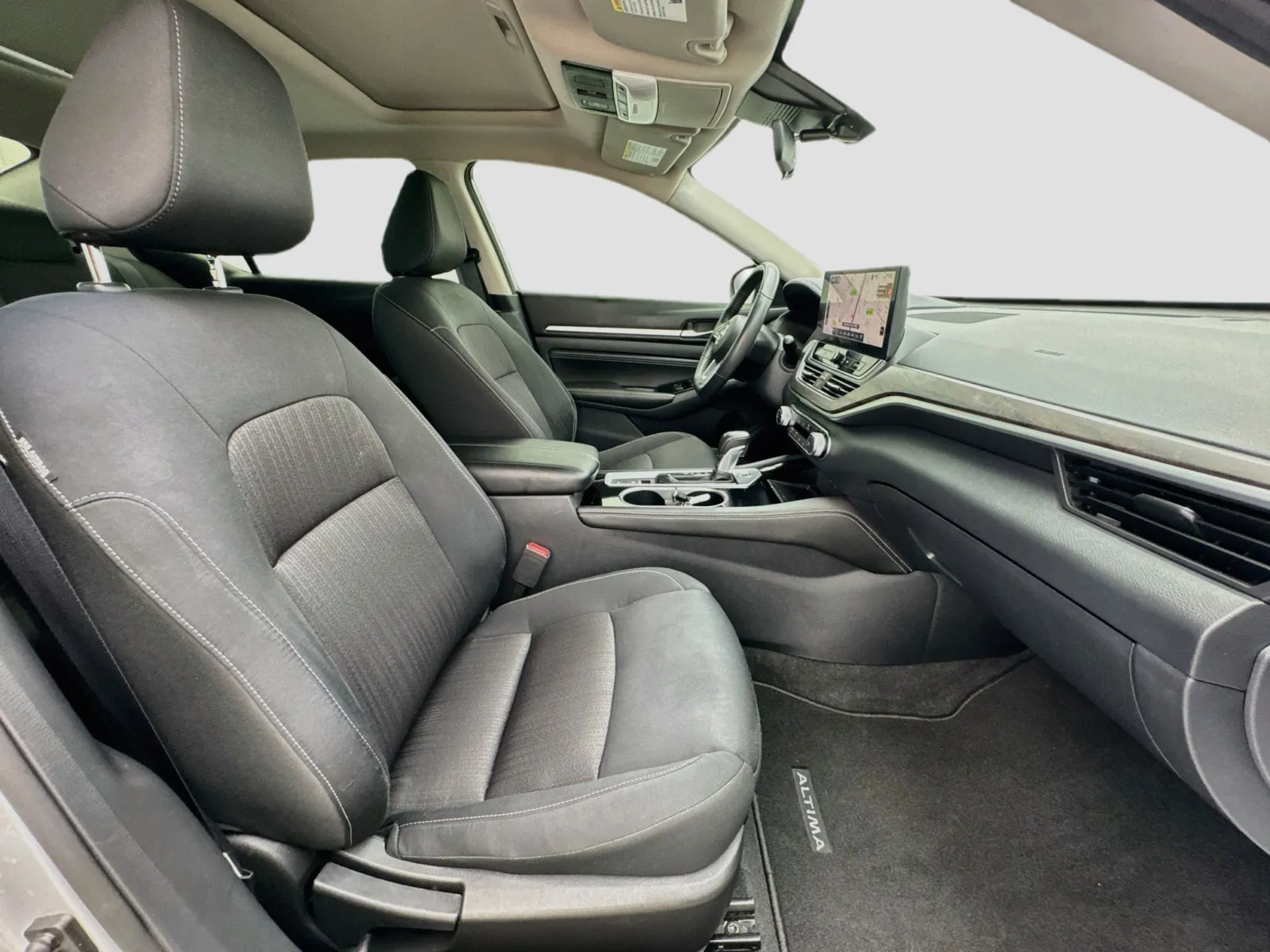Nissan Altima photo 20