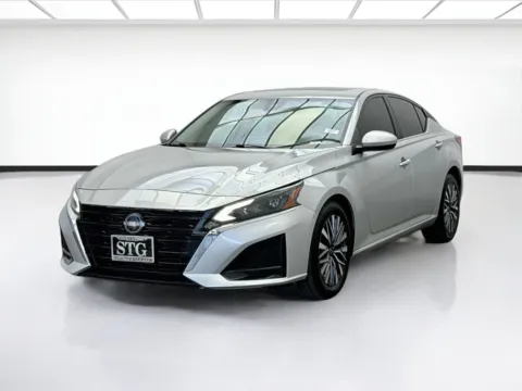 Silver 2023 Nissan Altima 2.5 SV for sale in Bellflower, CA