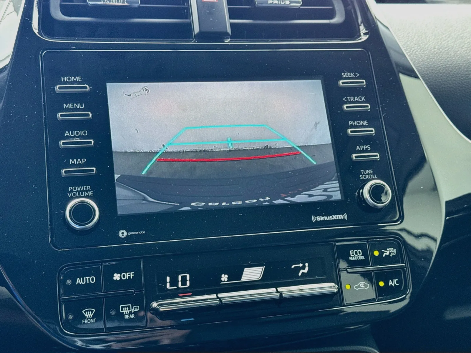 Toyota Prius photo 10
