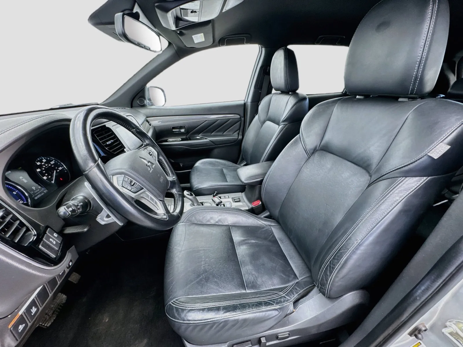 Mitsubishi Outlander photo 13