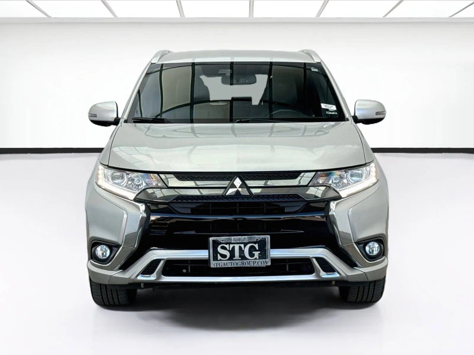 Mitsubishi Outlander photo 2