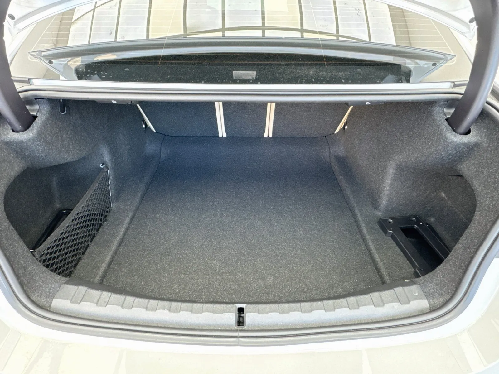 BMW 3 Series photo 18