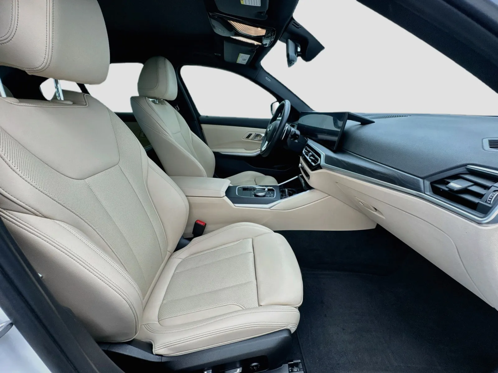 BMW 3 Series photo 20
