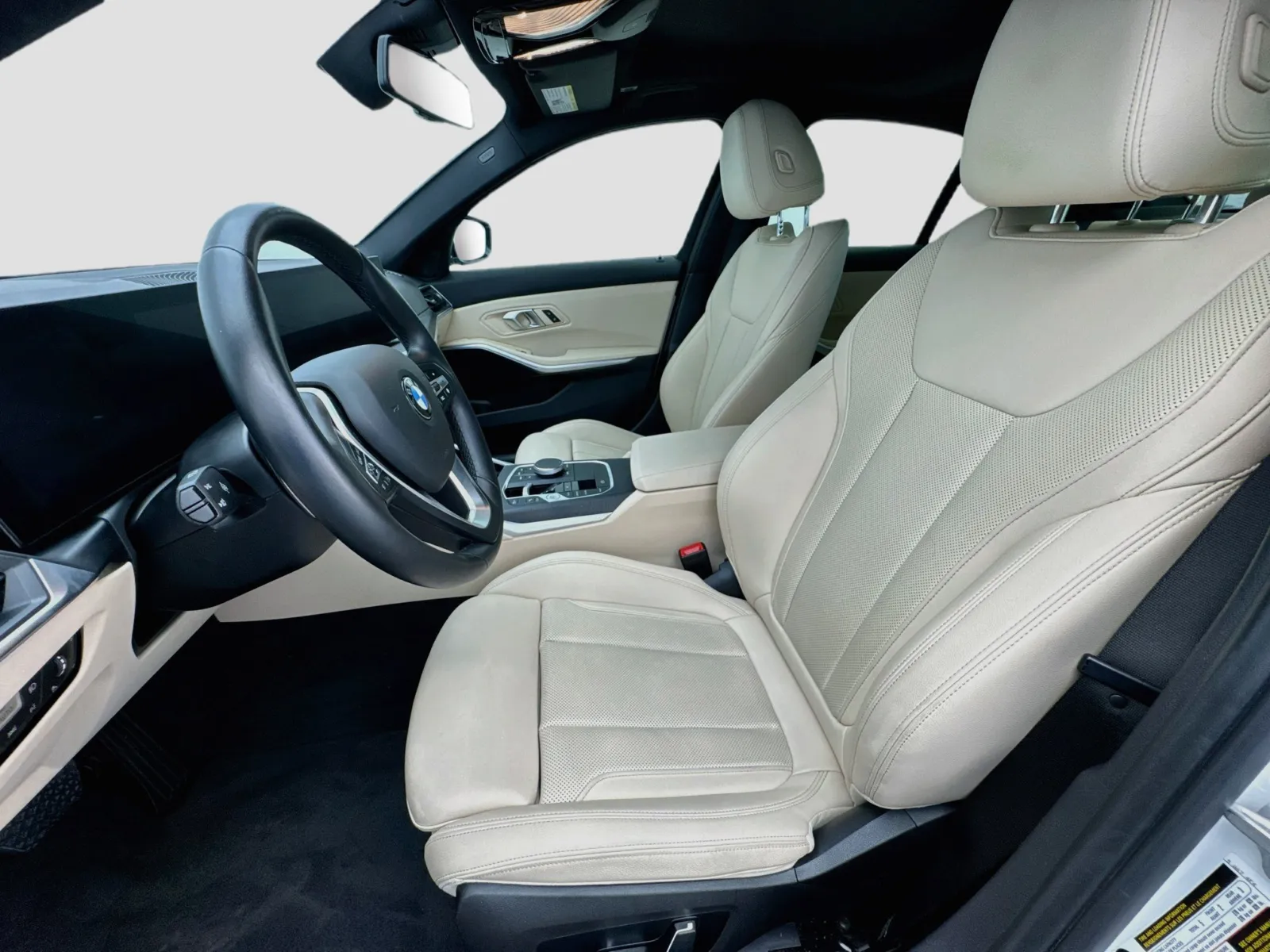 BMW 3 Series photo 13