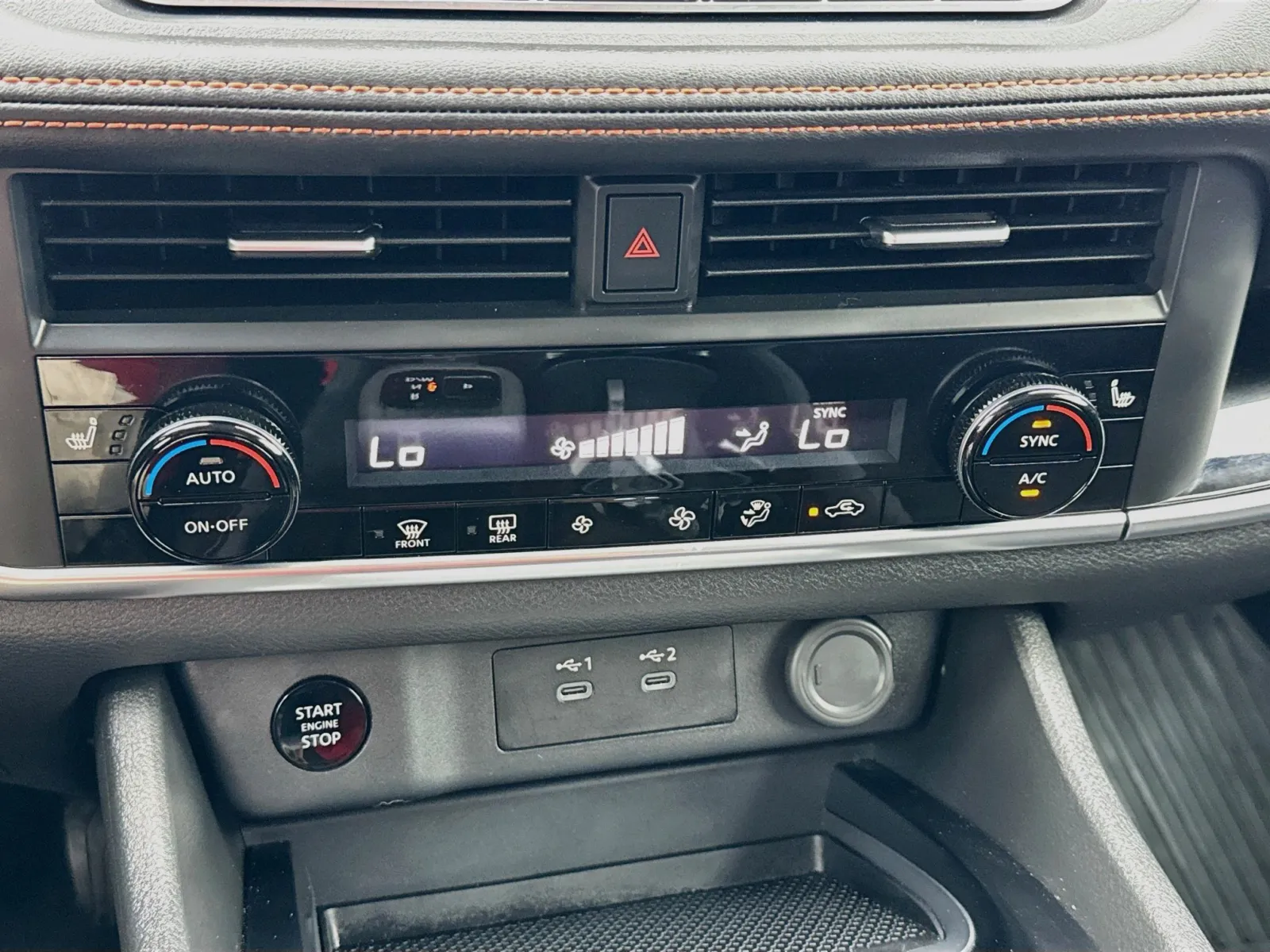 Nissan Rogue photo 12