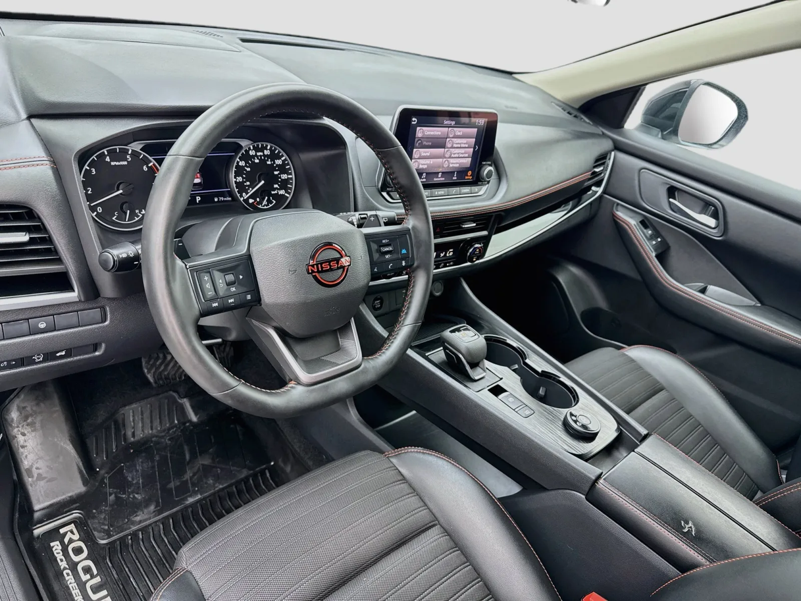 Nissan Rogue photo 7