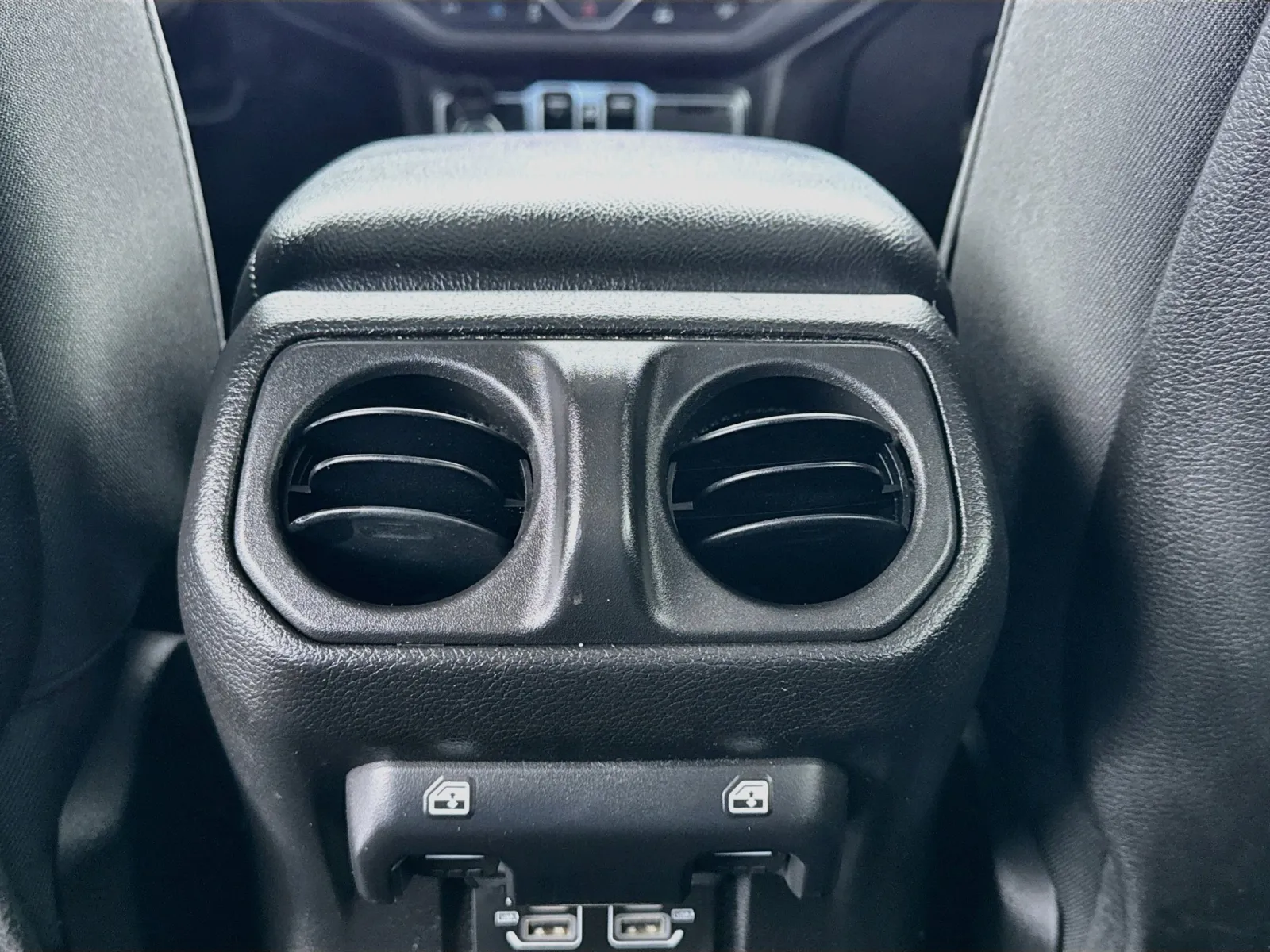 Jeep Wrangler photo 17