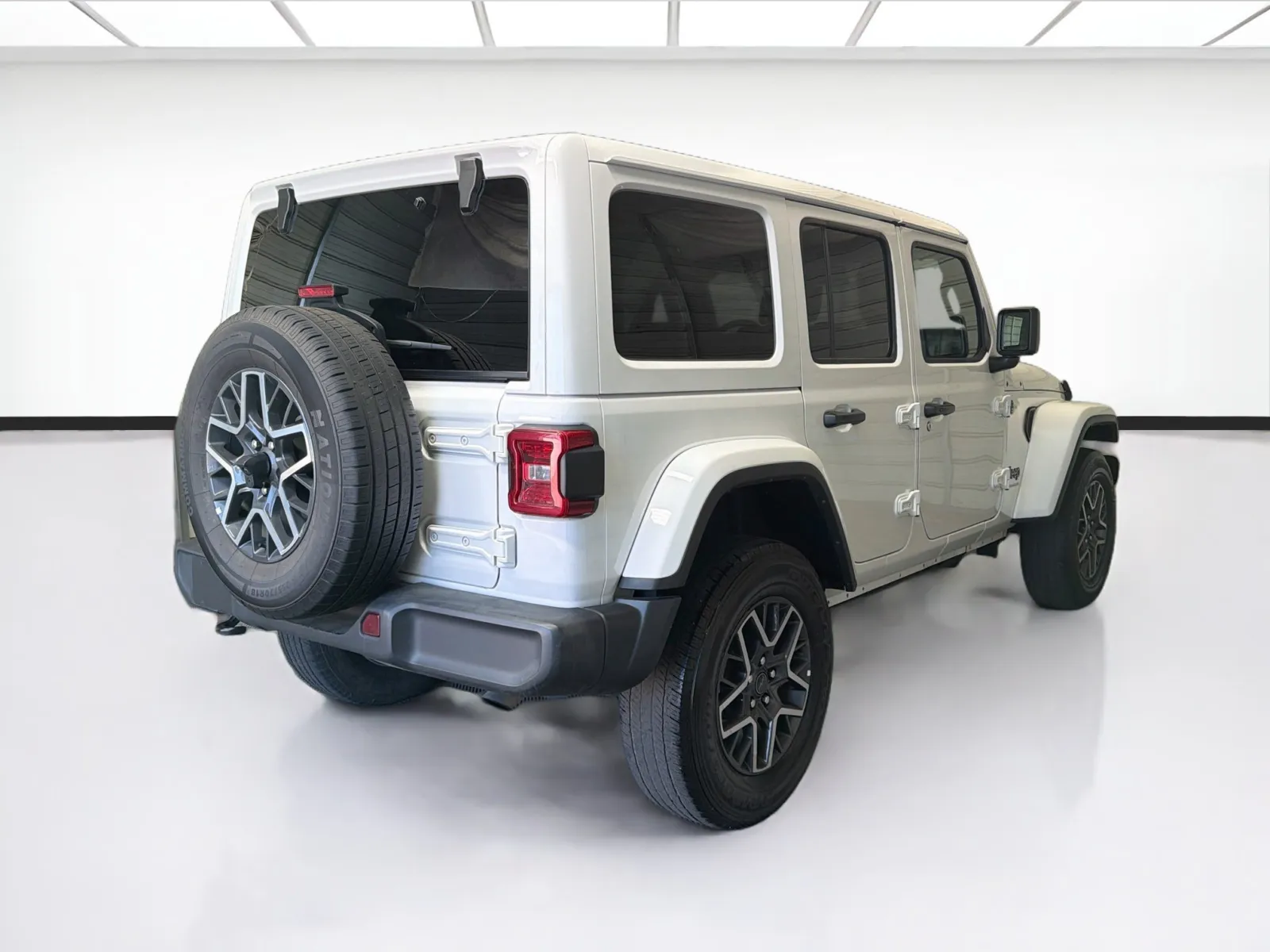 Jeep Wrangler photo 4