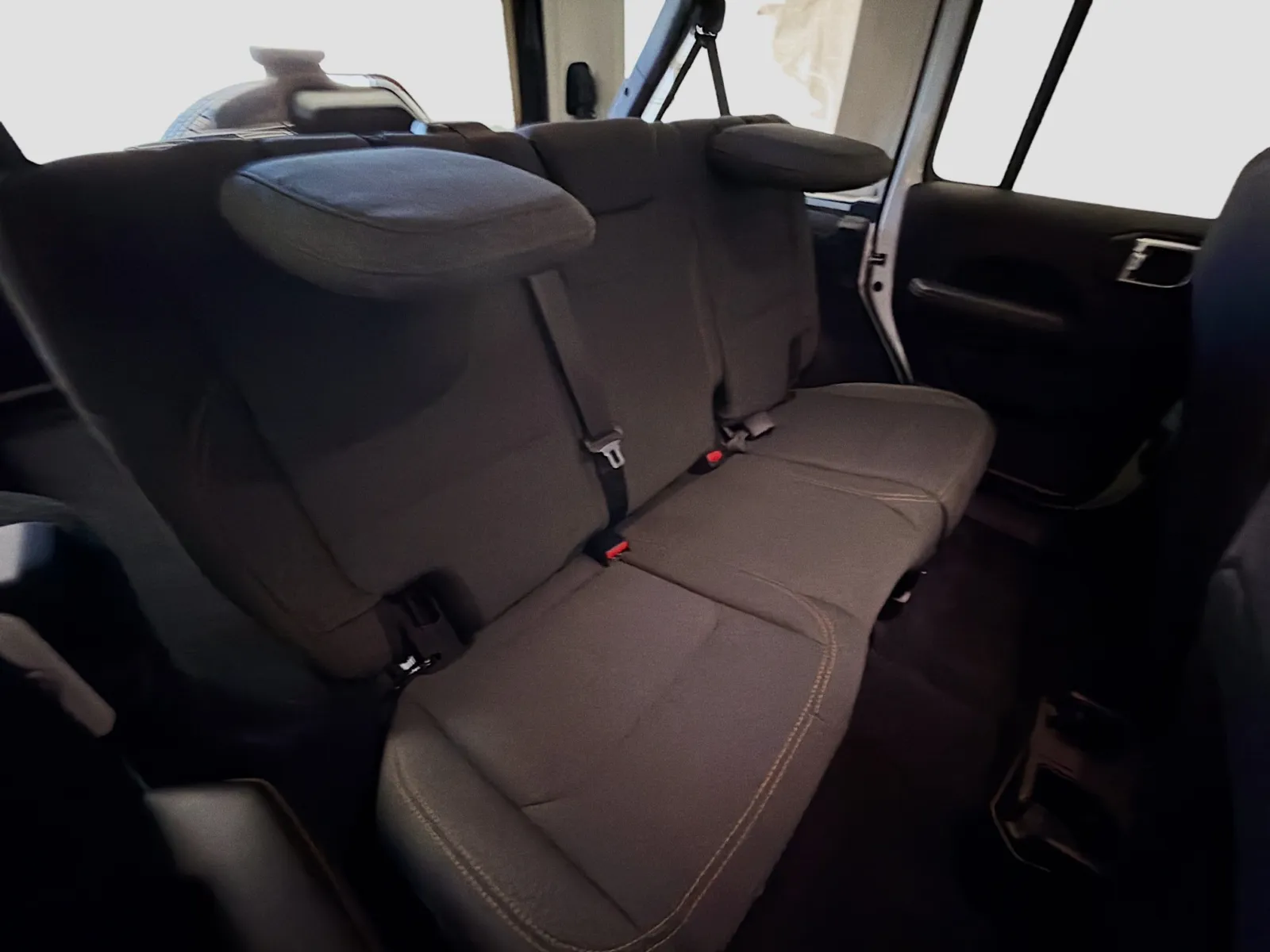 Jeep Wrangler photo 14