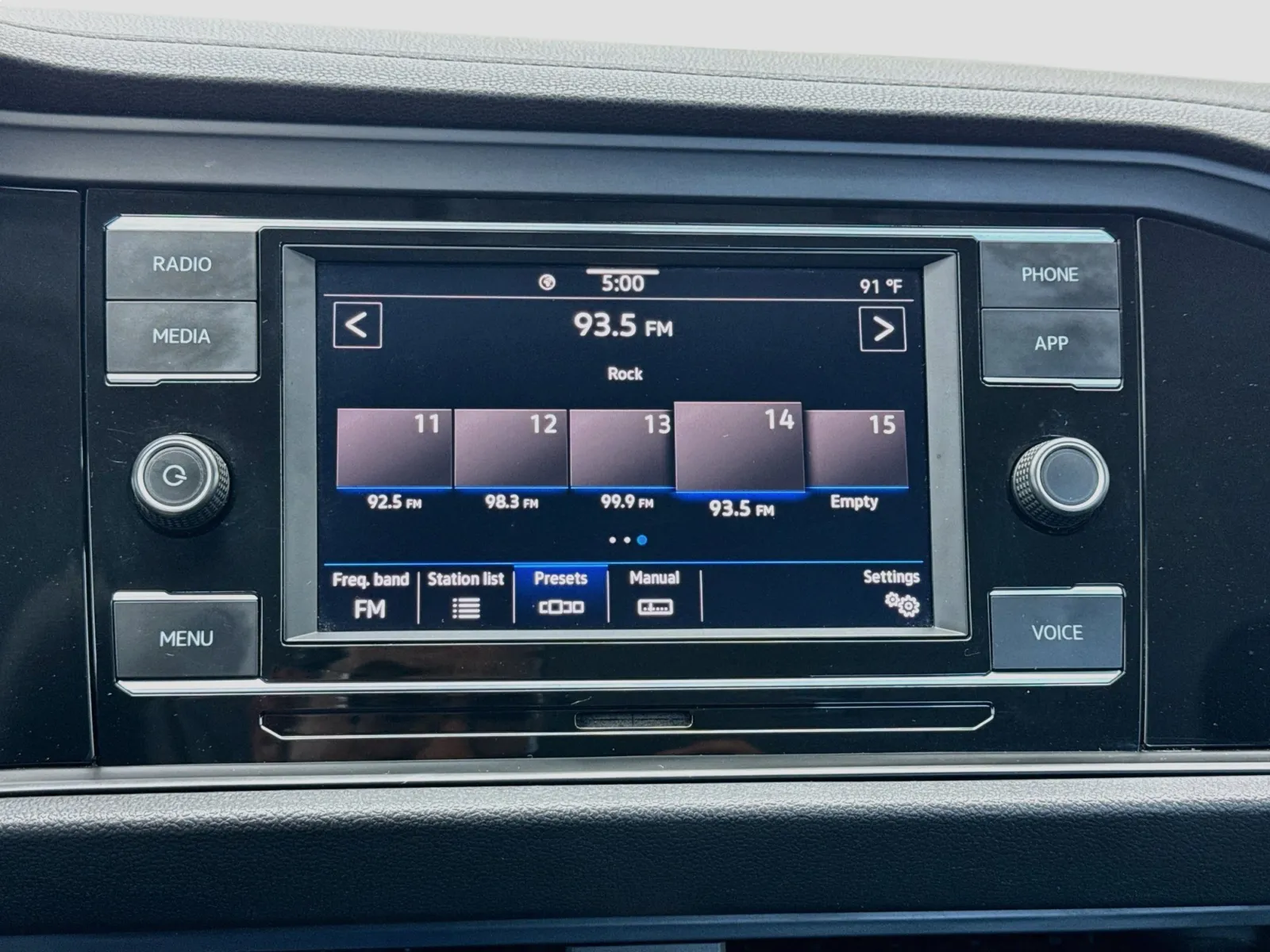 Volkswagen Jetta photo 11