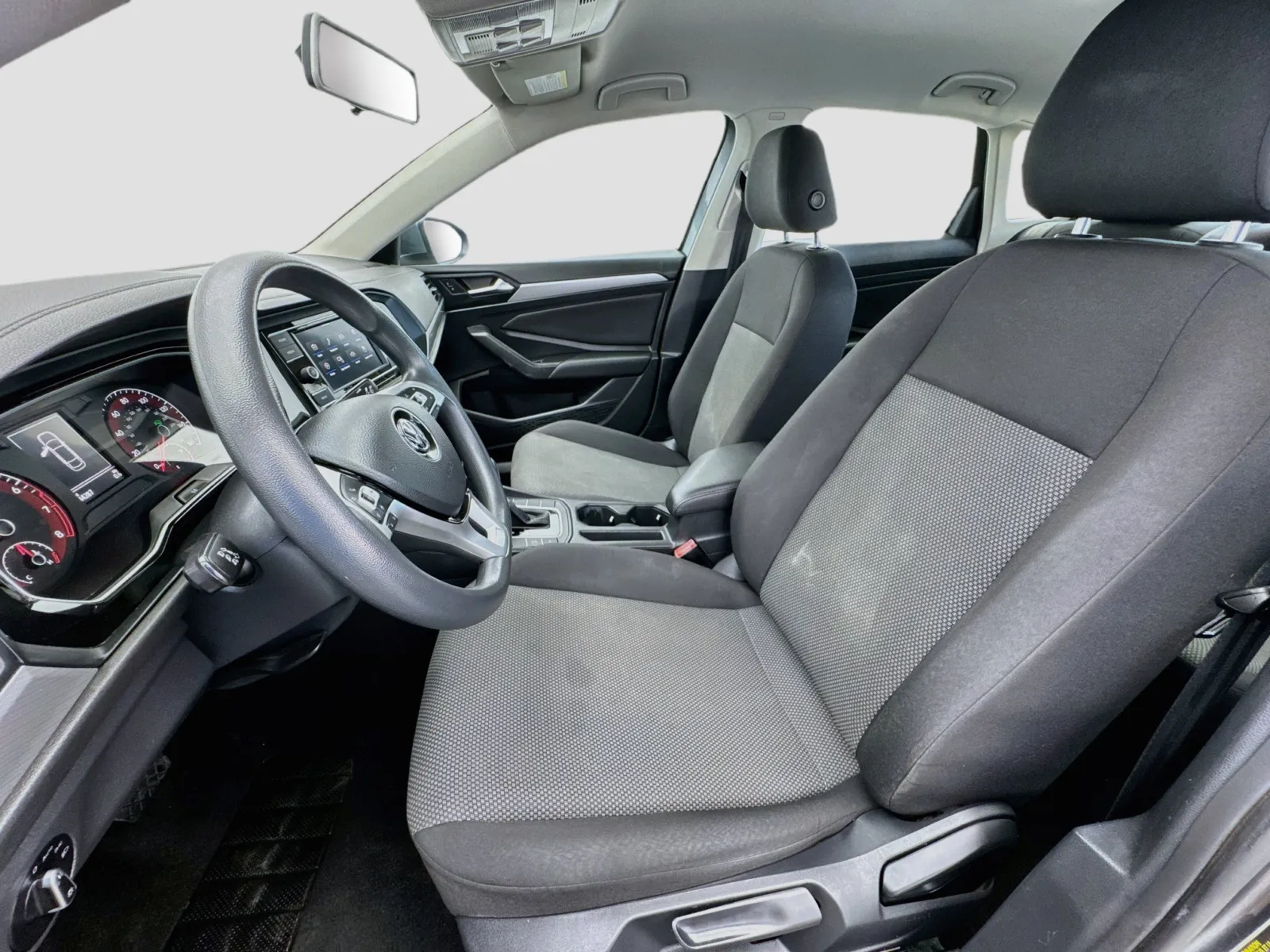 Volkswagen Jetta photo 13