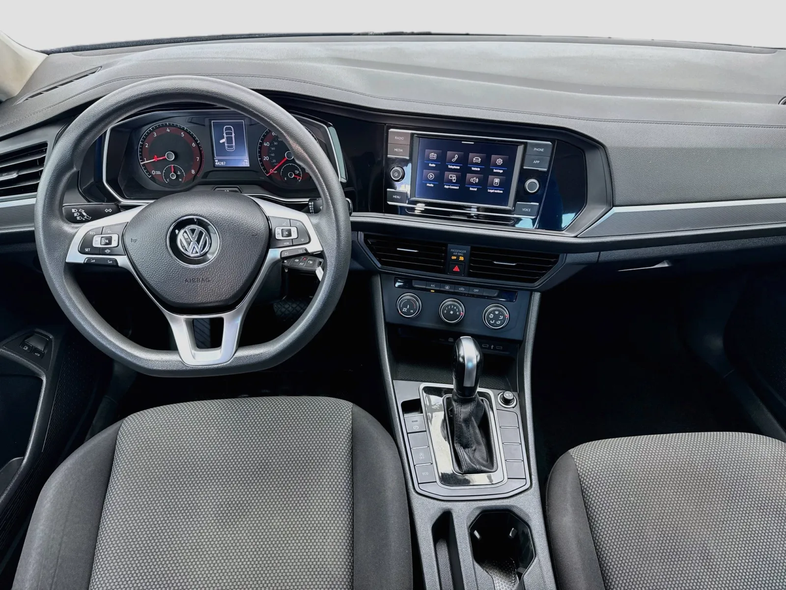 Volkswagen Jetta photo 14