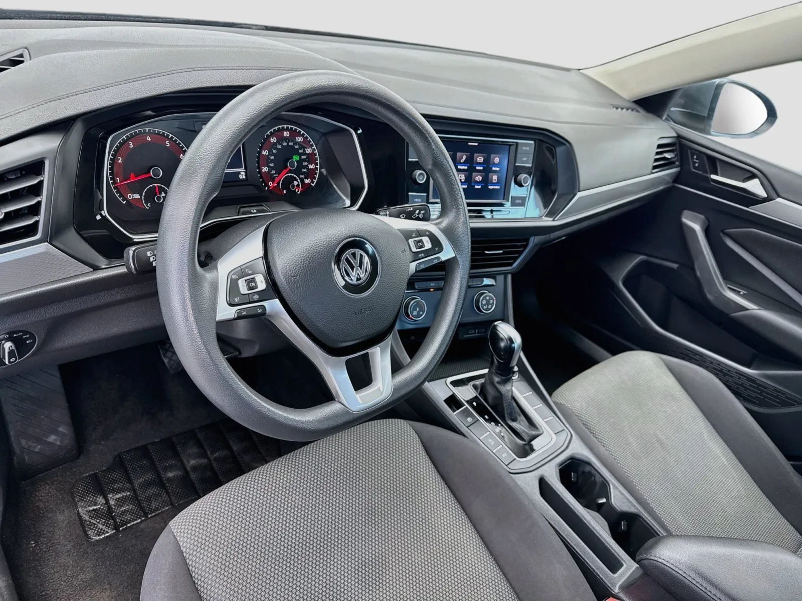 Volkswagen Jetta photo 7