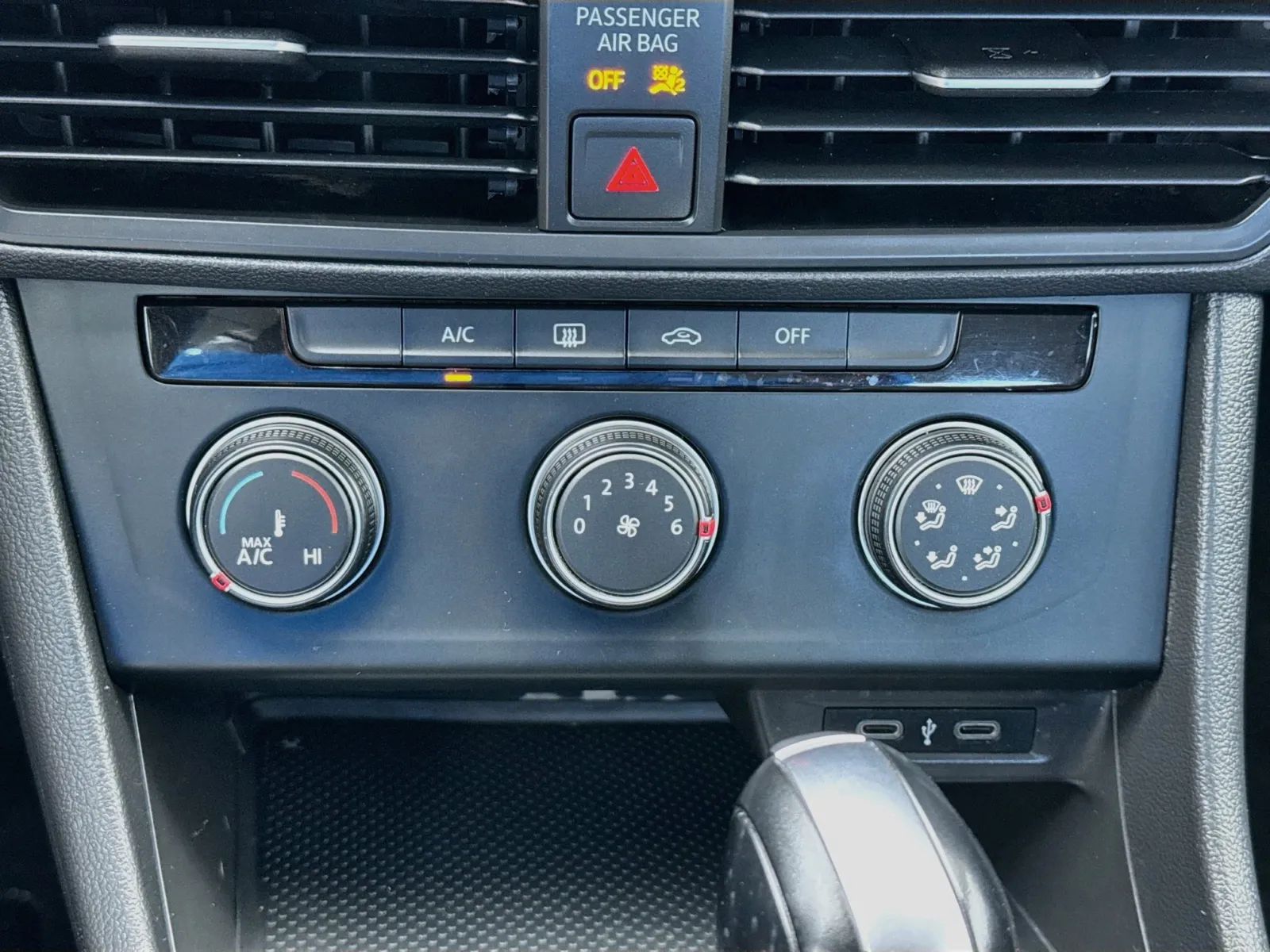 Volkswagen Jetta photo 12