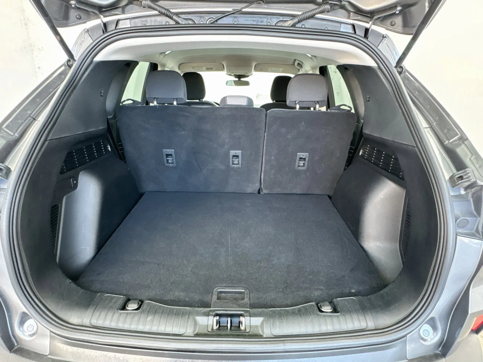 Ford Escape photo 17