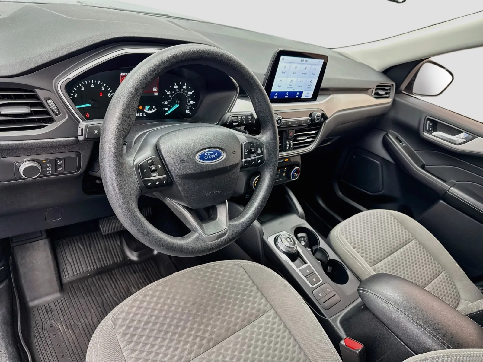 Ford Escape photo 7
