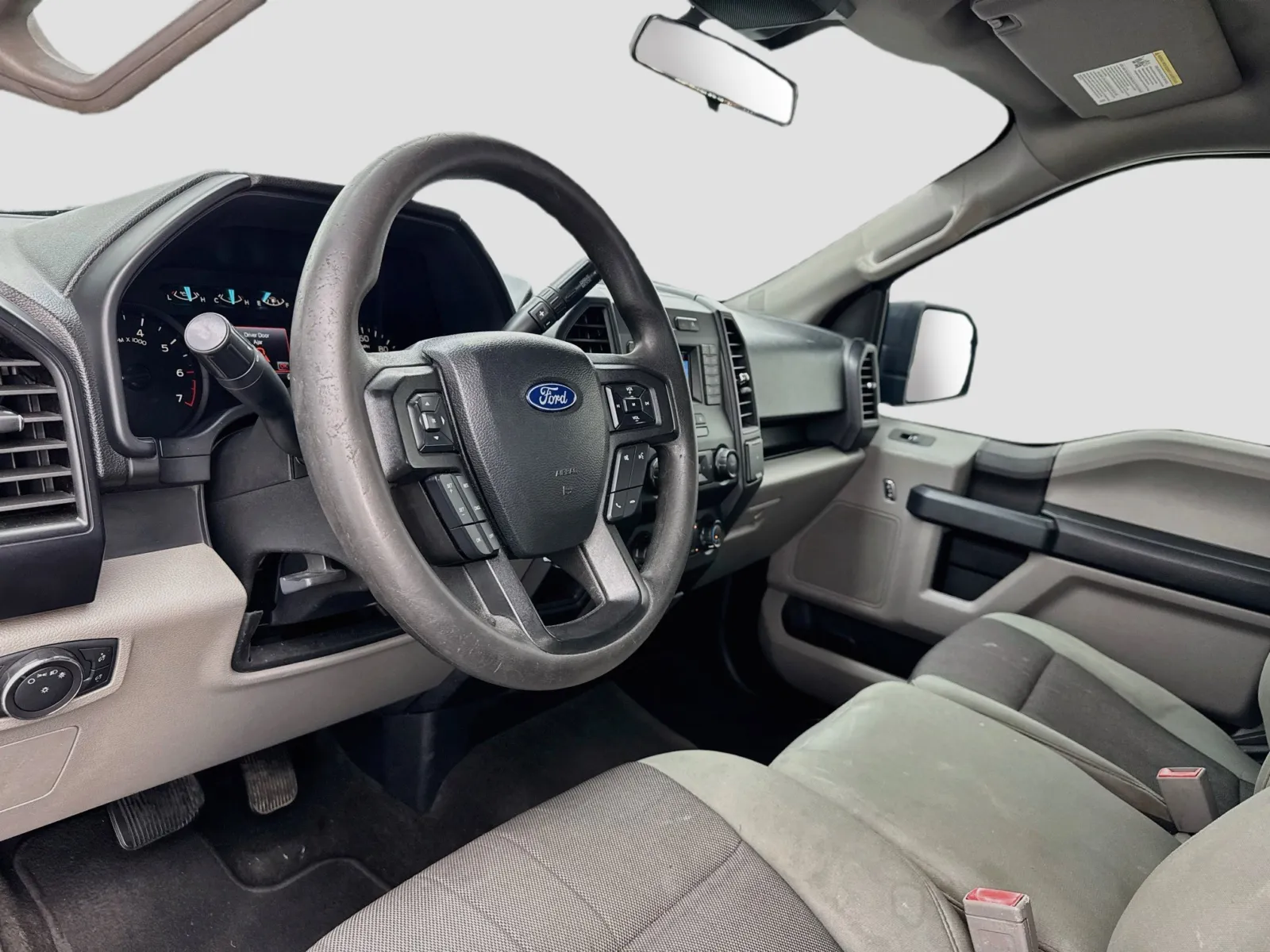 Ford F-150 photo 7