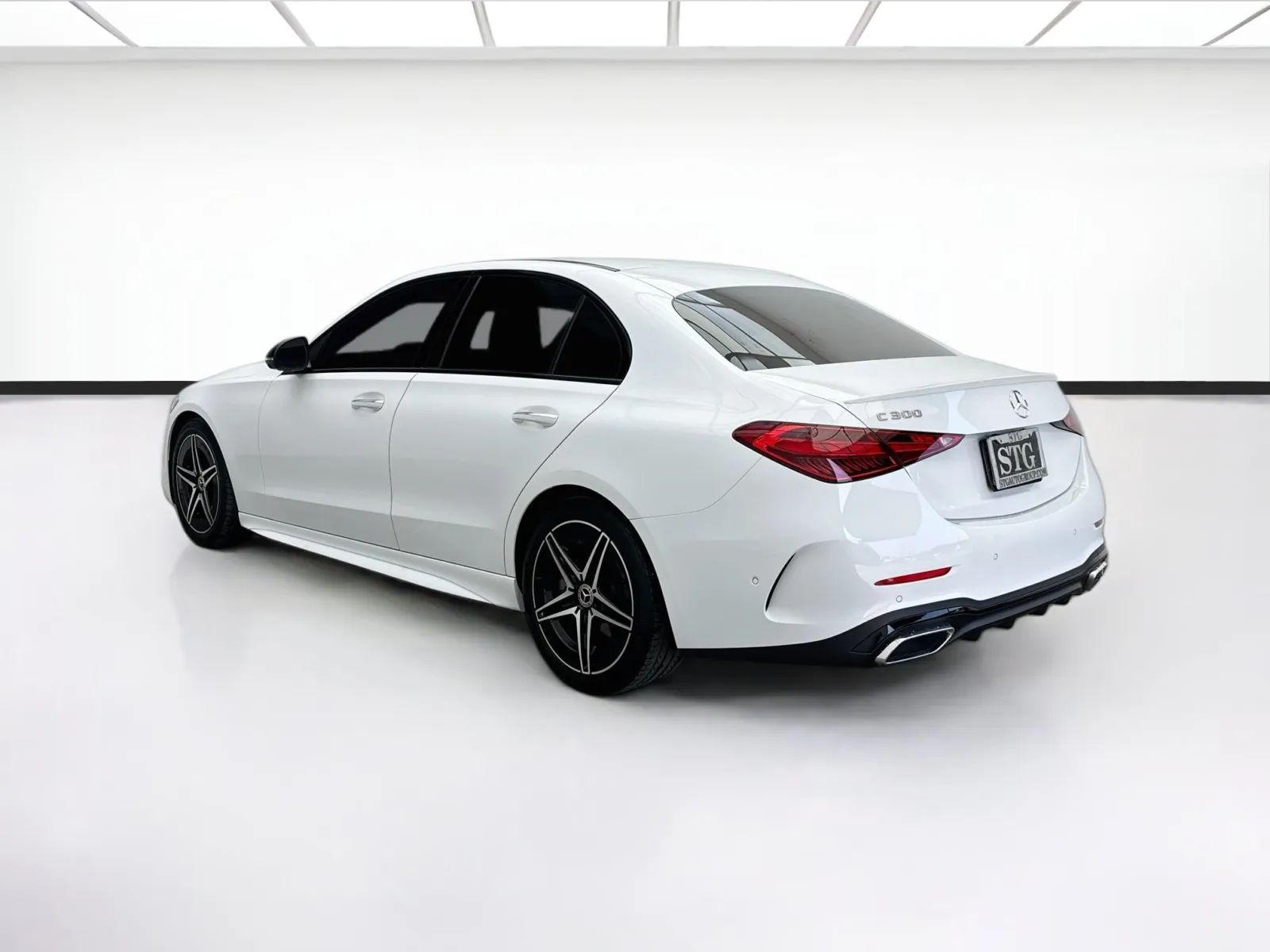 Mercedes-Benz C-Class photo 6