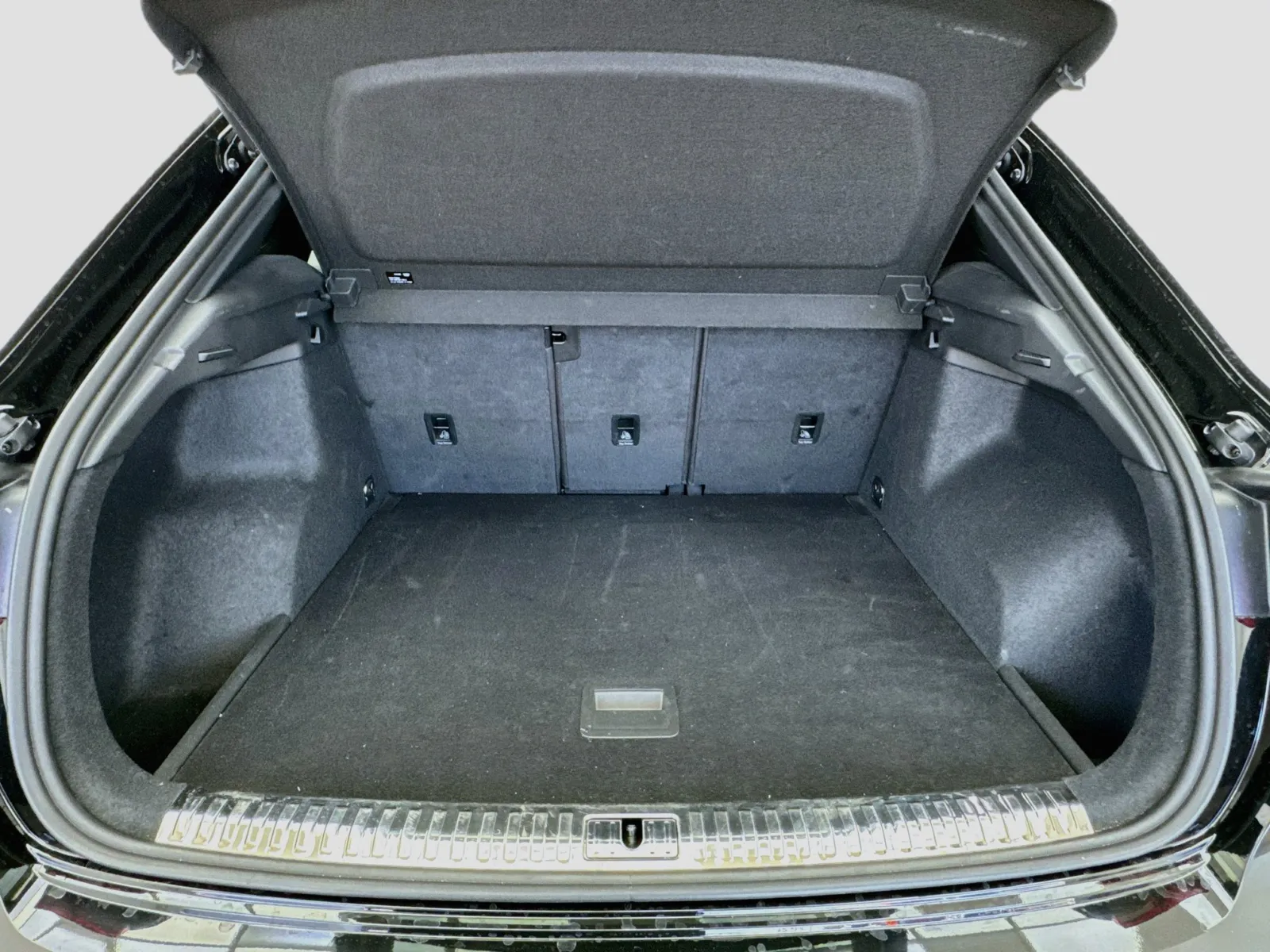 Audi Q3 photo 18