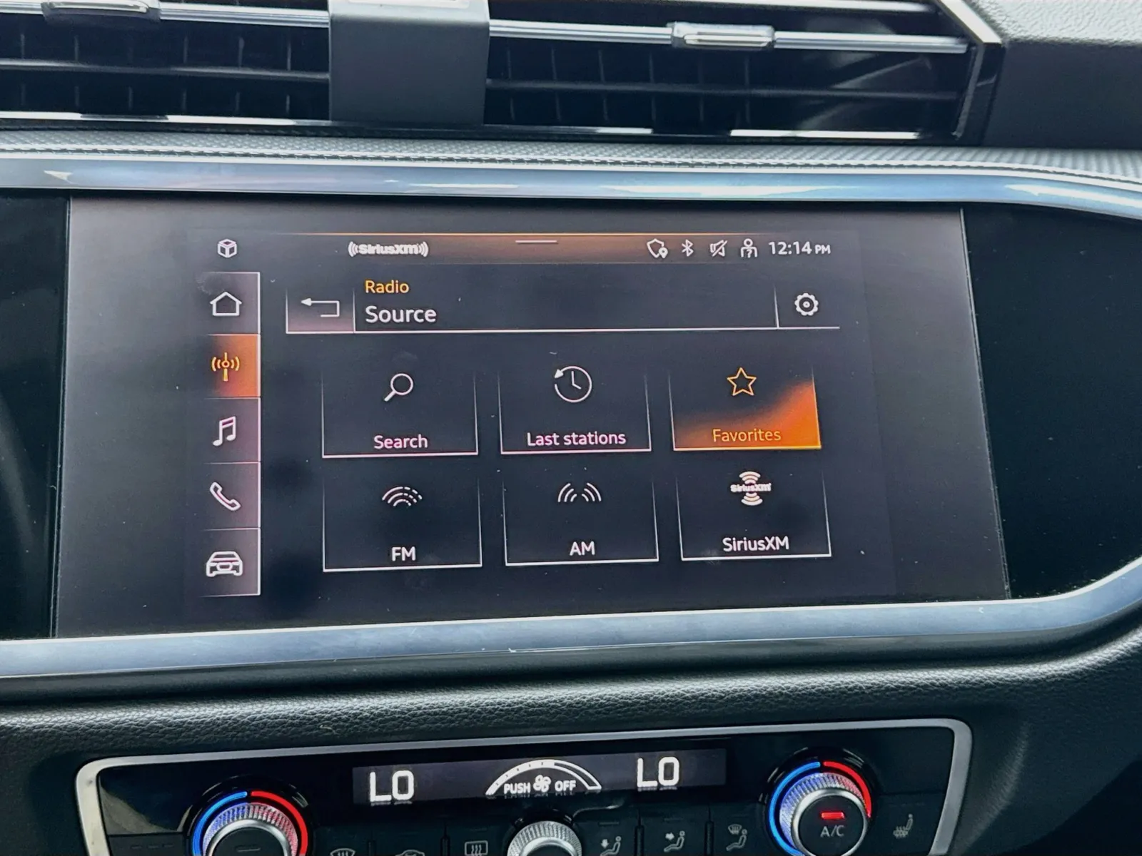 Audi Q3 photo 11