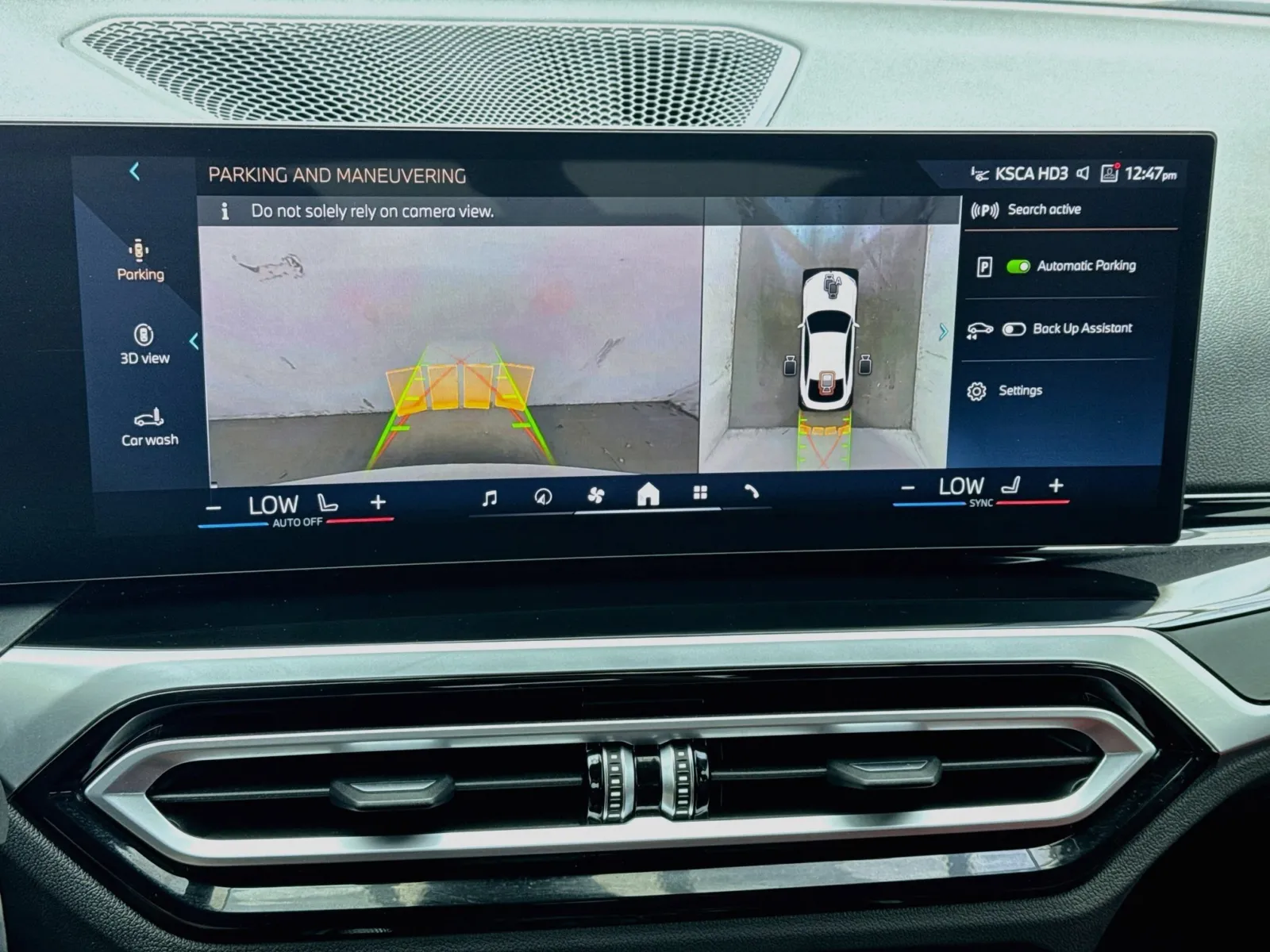 BMW i4 photo 10