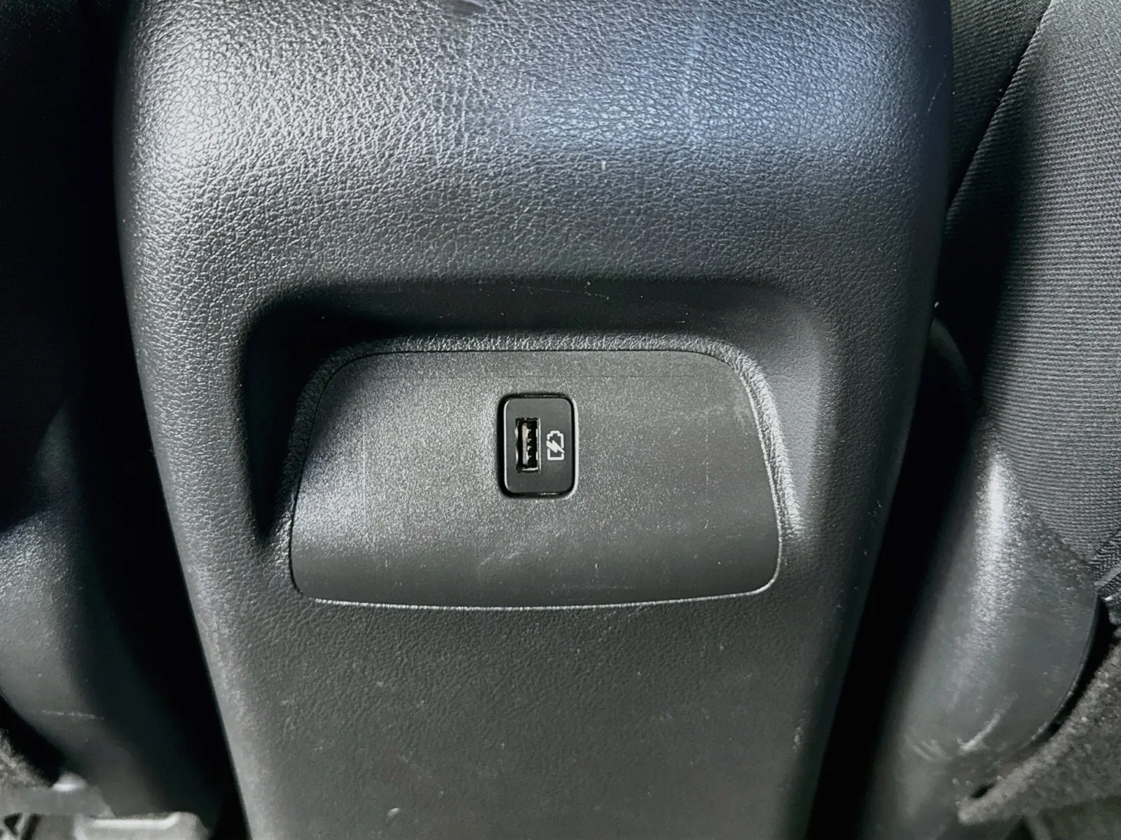 Nissan Sentra photo 16