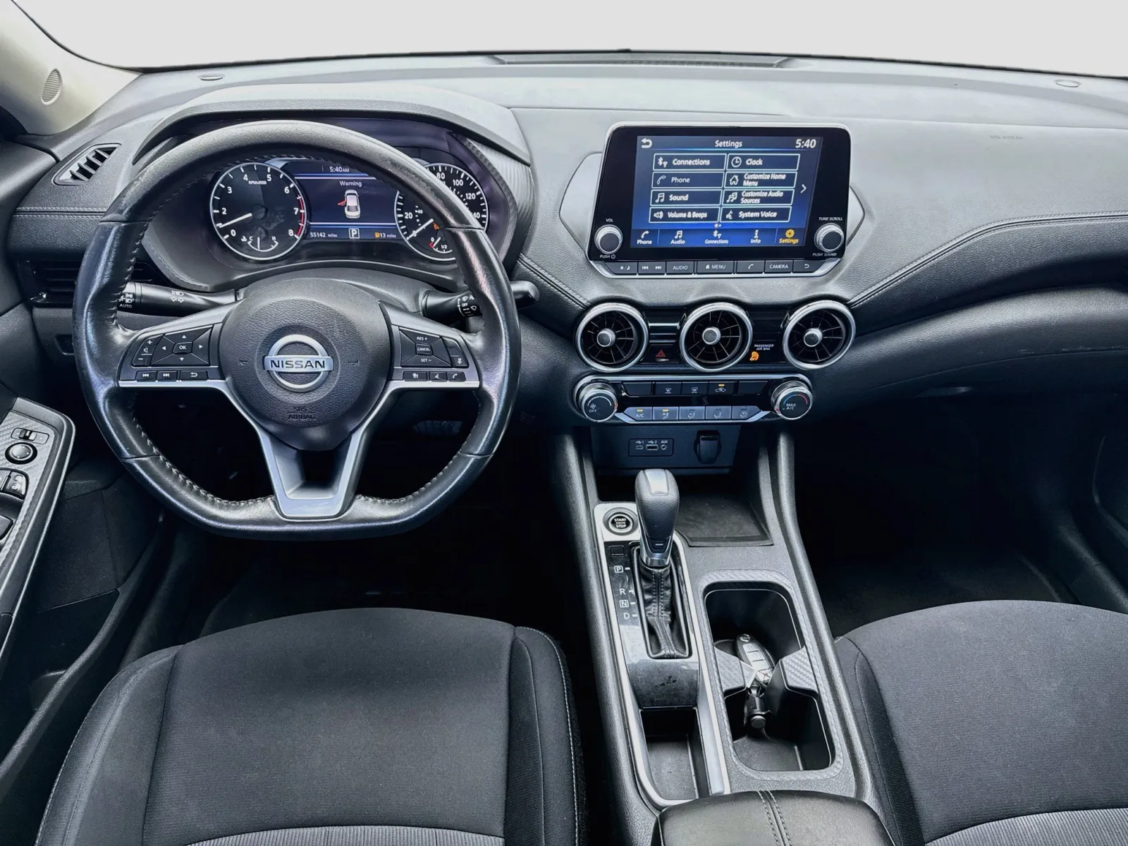 Nissan Sentra photo 14