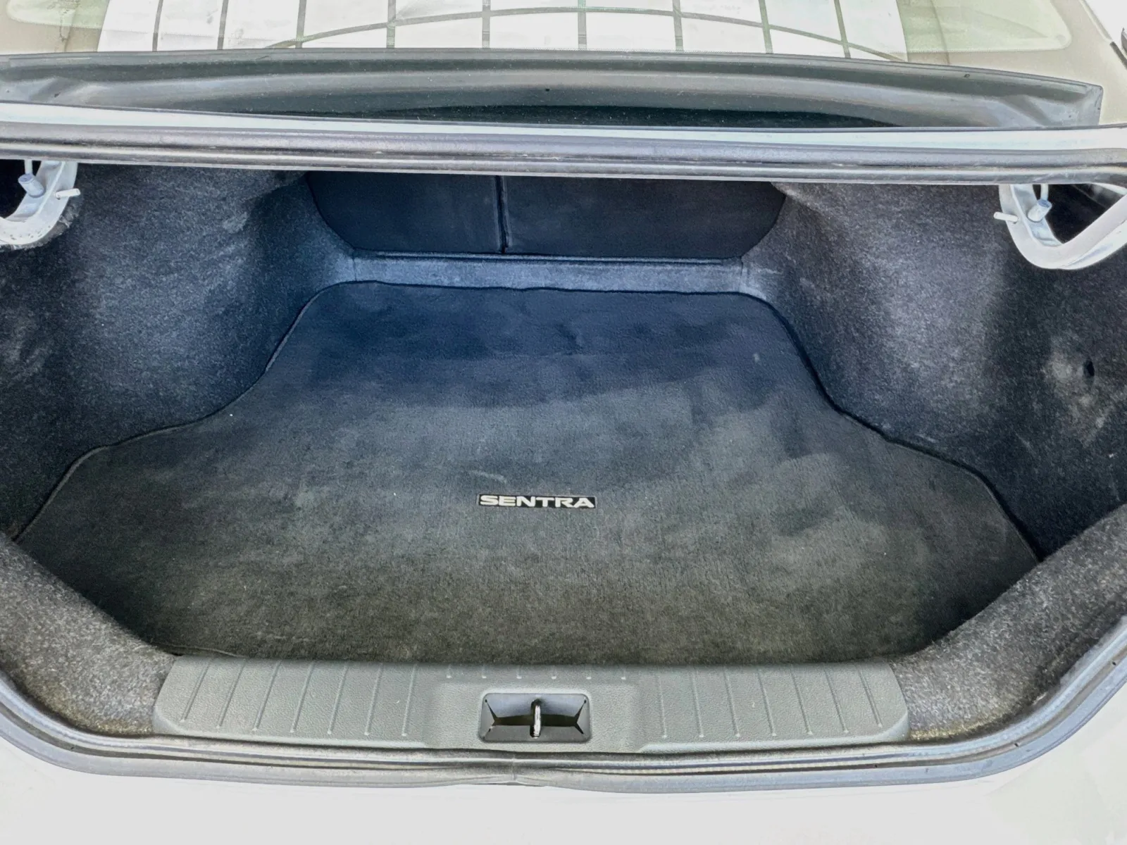 Nissan Sentra photo 17