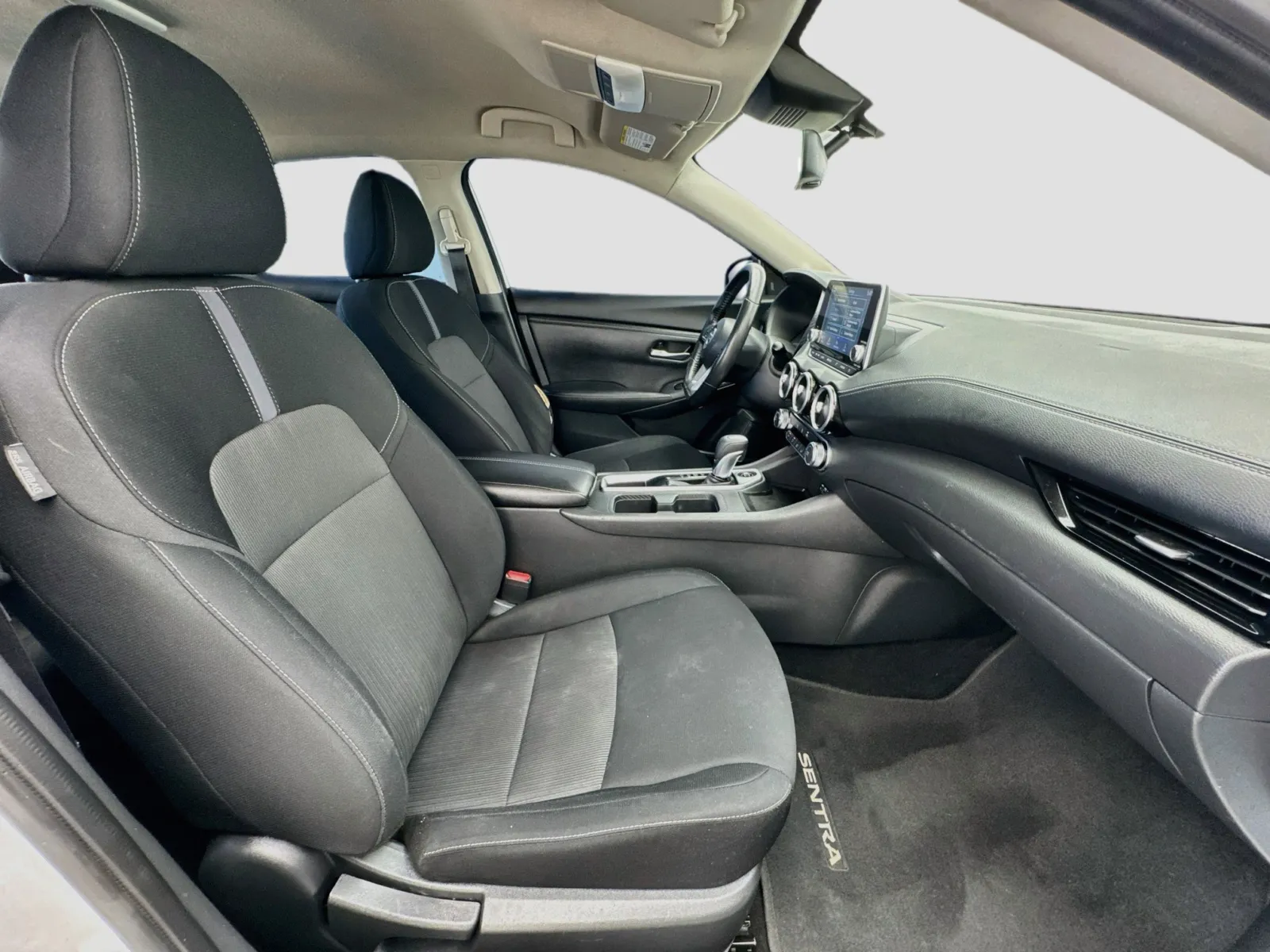 Nissan Sentra photo 19