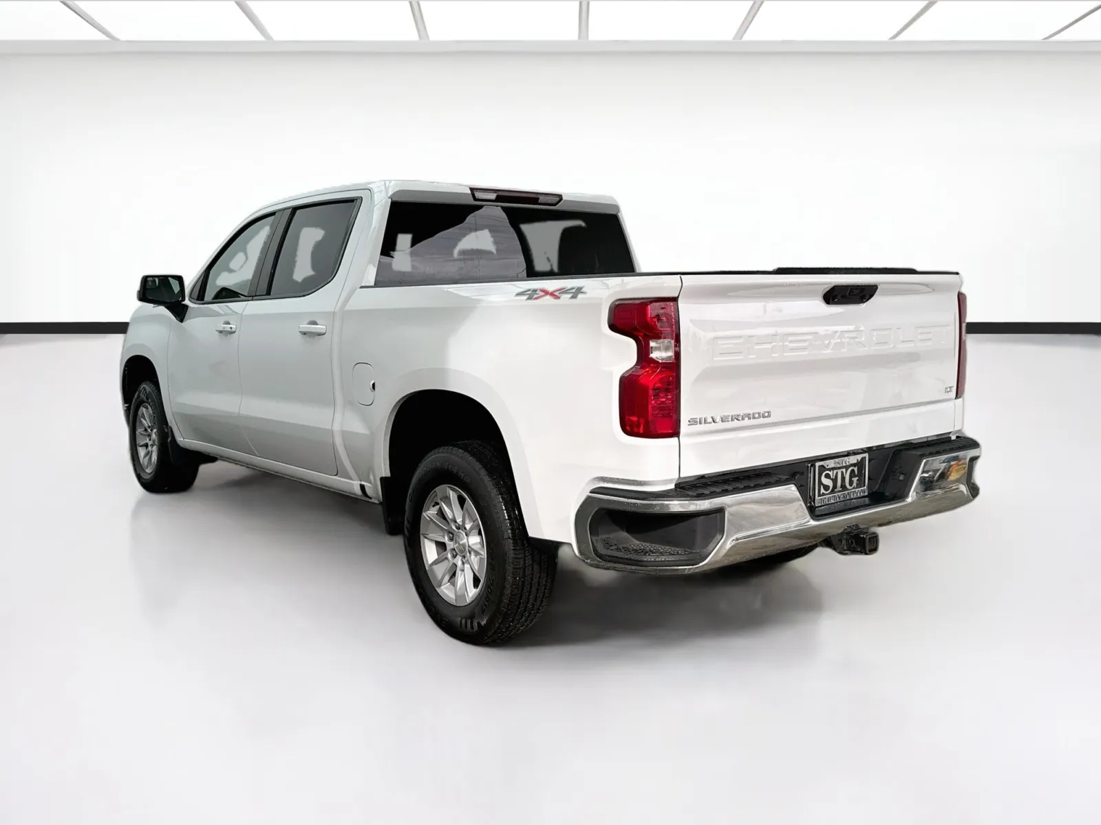 Chevrolet Silverado photo 6