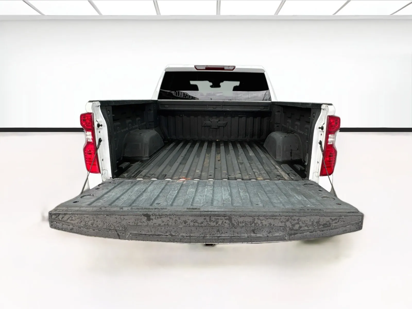 Chevrolet Silverado photo 17