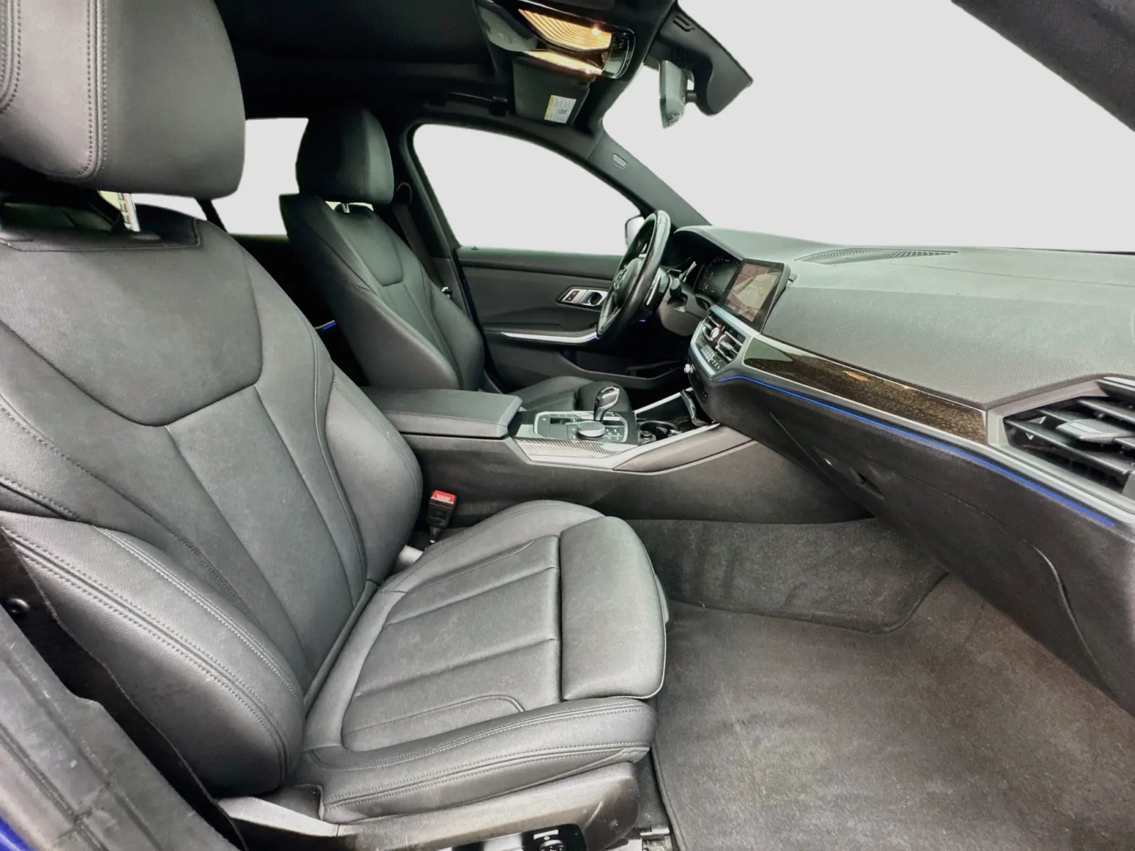 BMW 3 Series photo 19