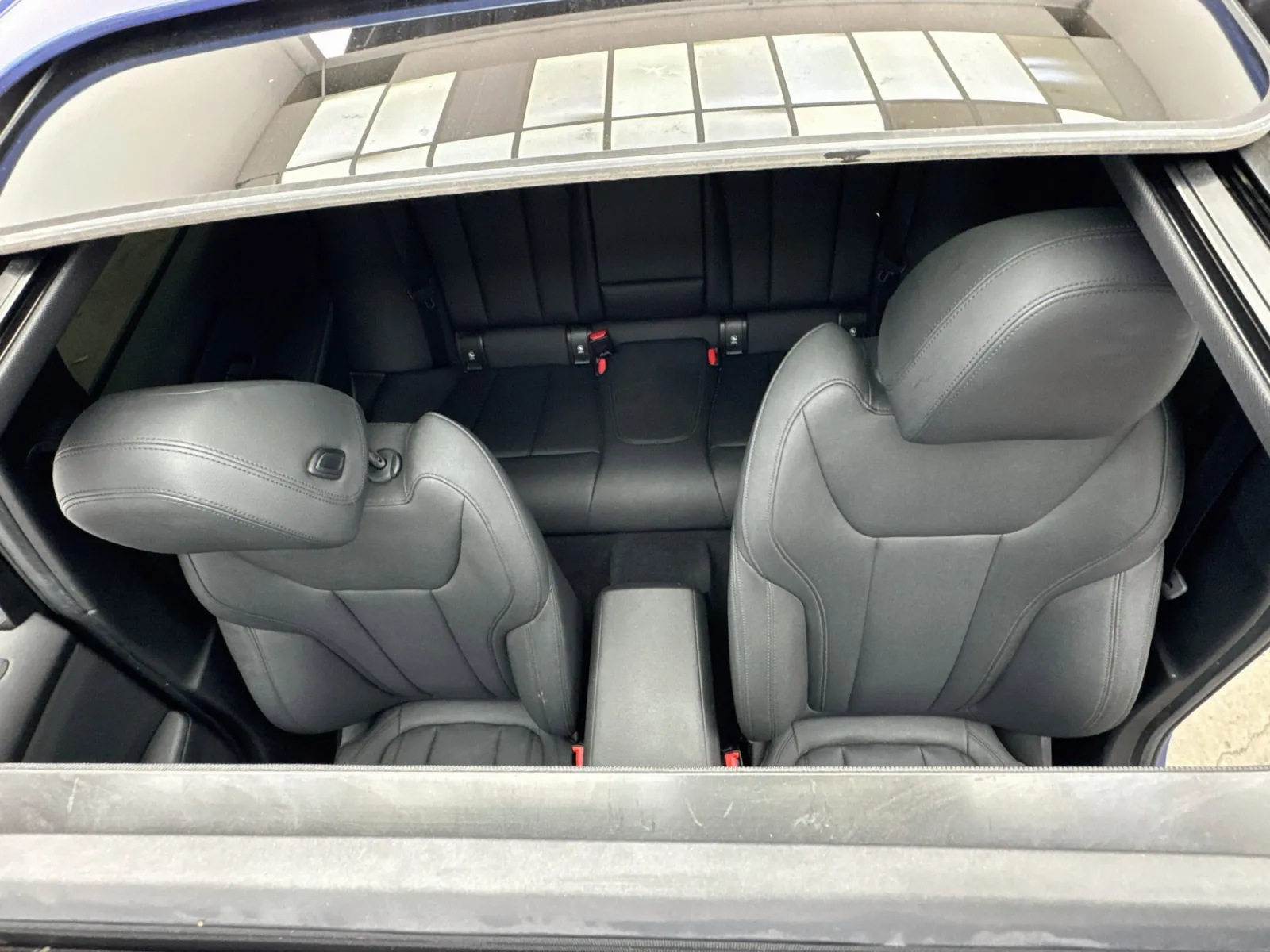 BMW 3 Series photo 14