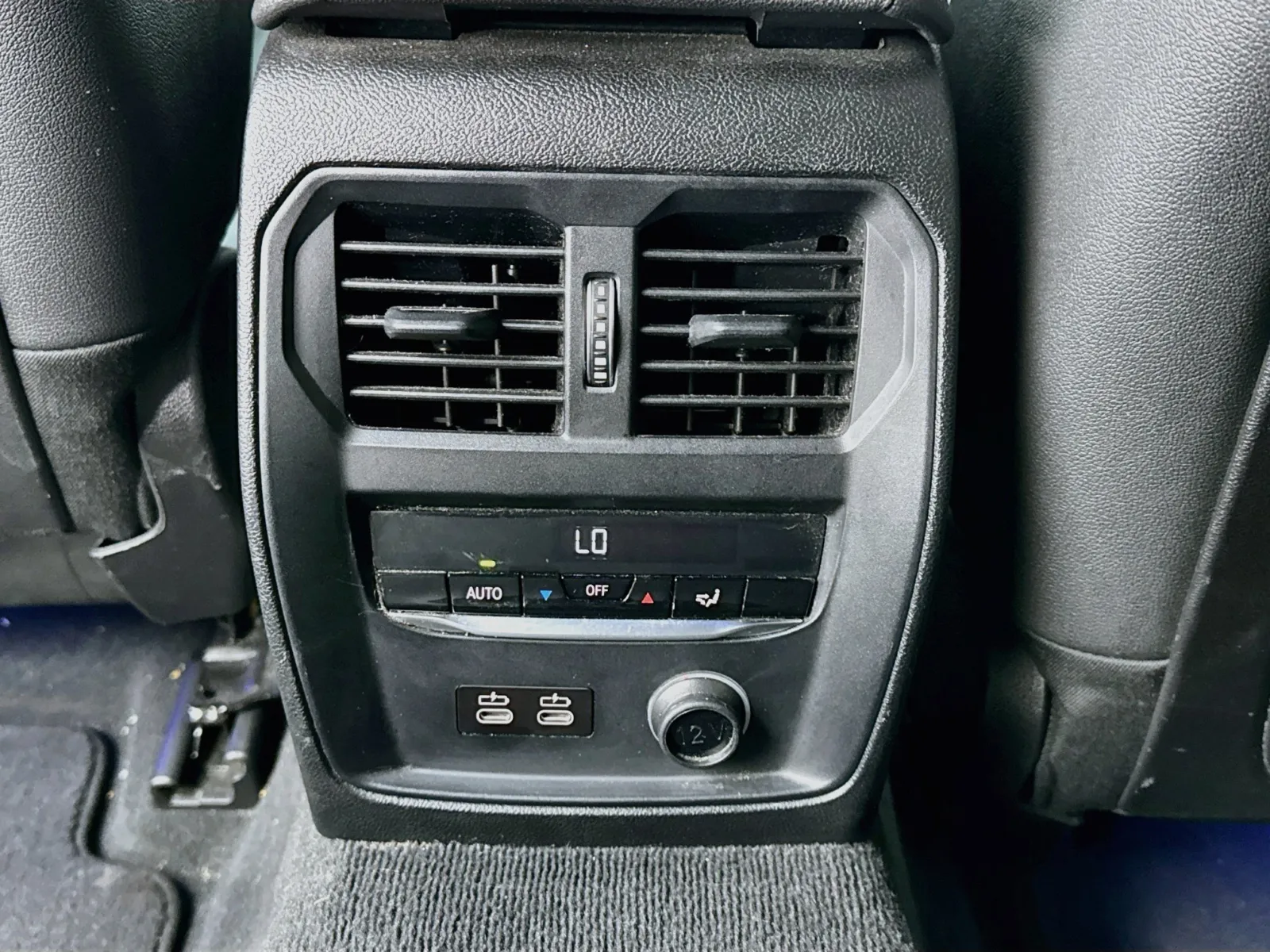 BMW 3 Series photo 17