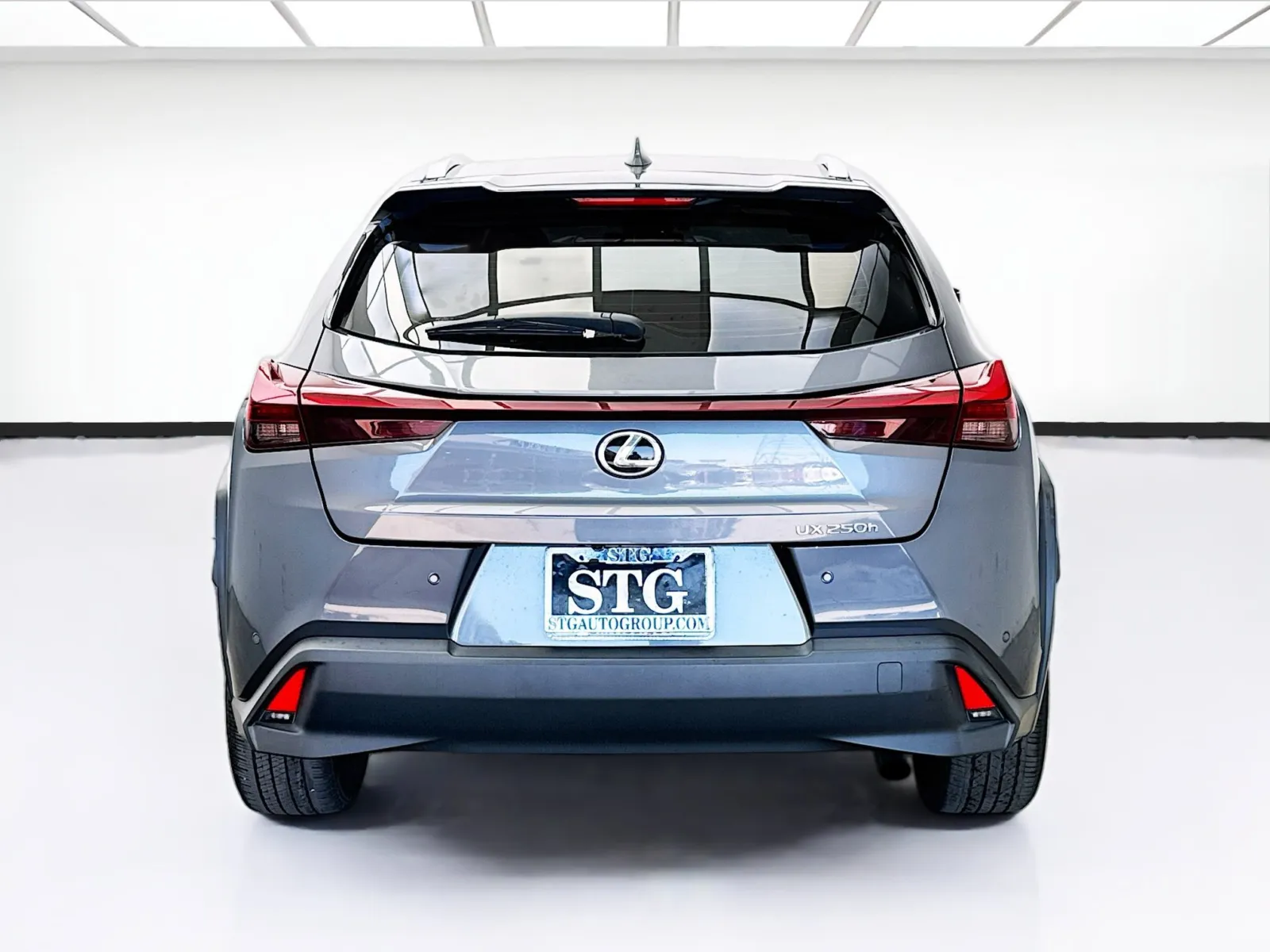 Lexus UX photo 5