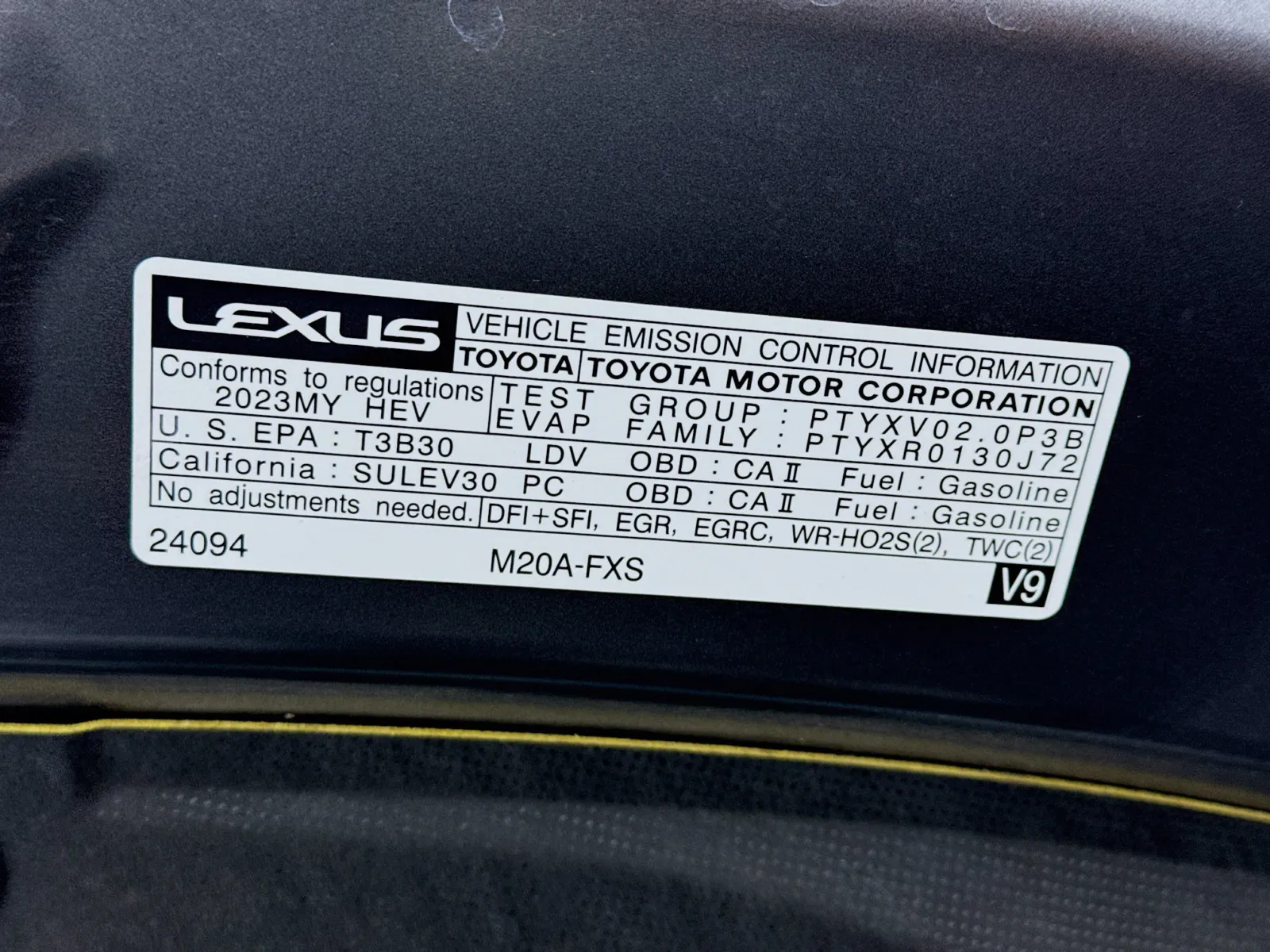 Lexus UX photo 21