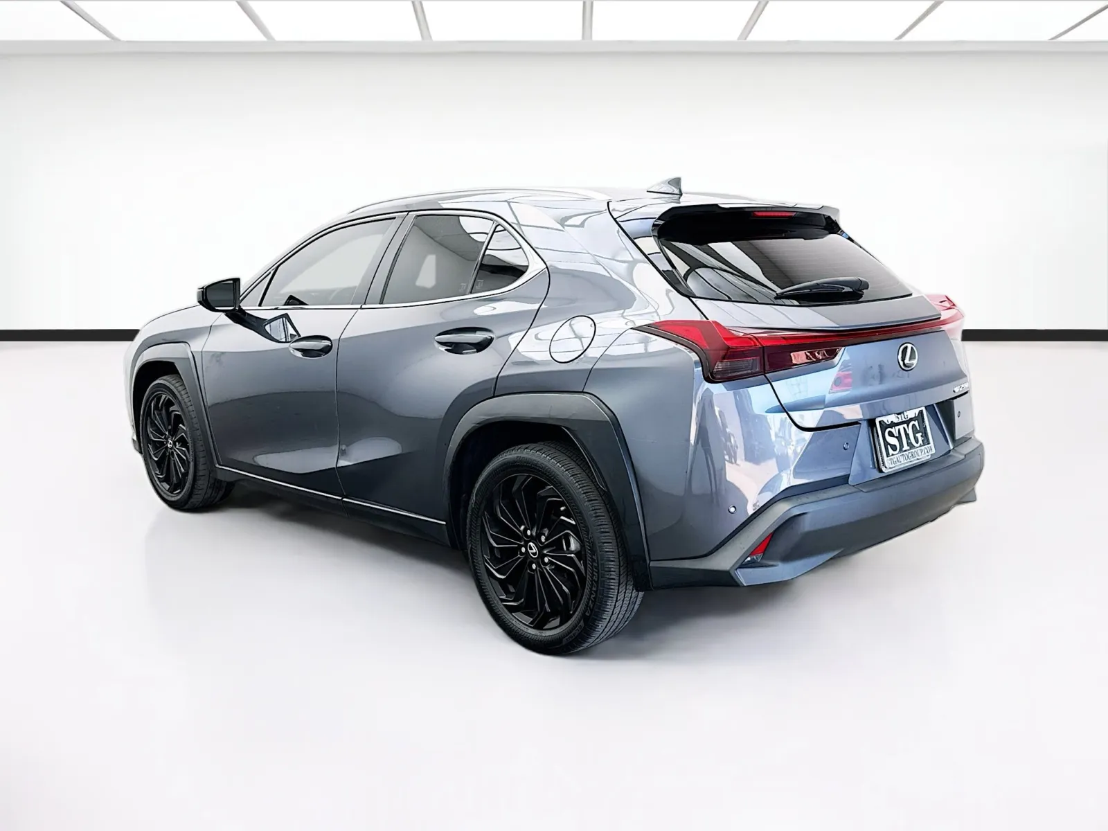 Lexus UX photo 6